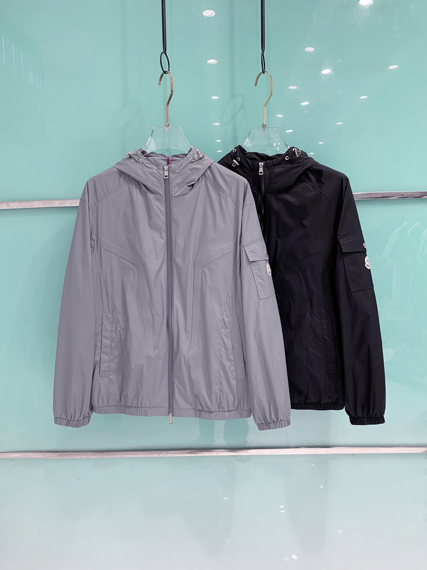 Moncler 蒙口 2026ss春季新款连帽夹克外套全高端版本！高定专柜面料辅料，透气舒适度高，细节无