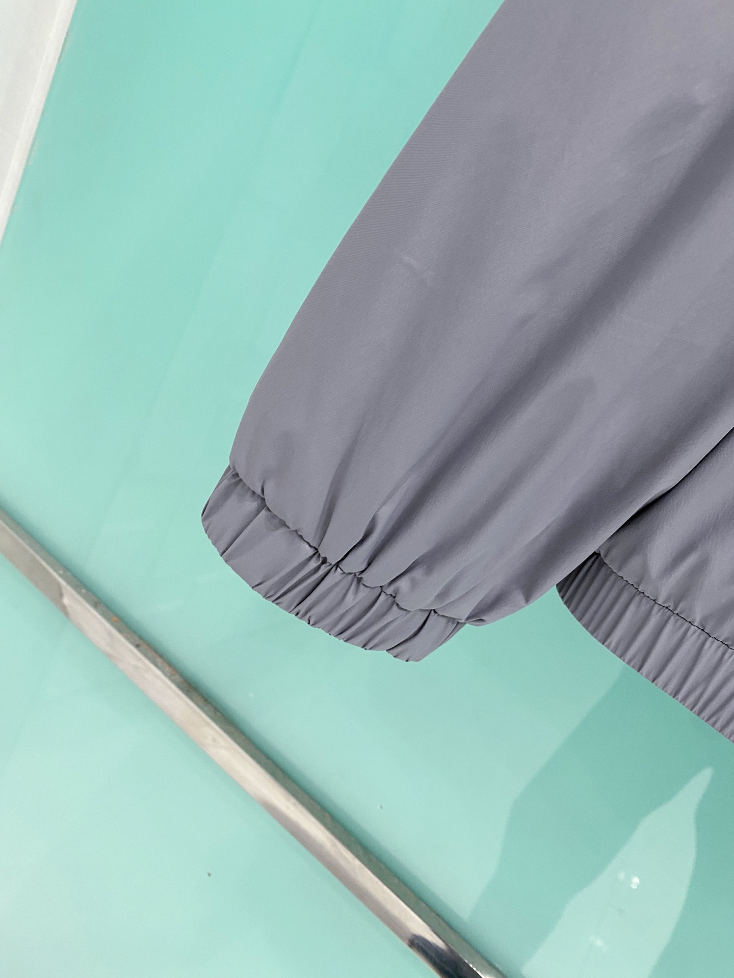 Moncler 蒙口 2026ss春季新款连帽夹克外套全高端版本！高定专柜面料辅料，透气舒适度高，细节无