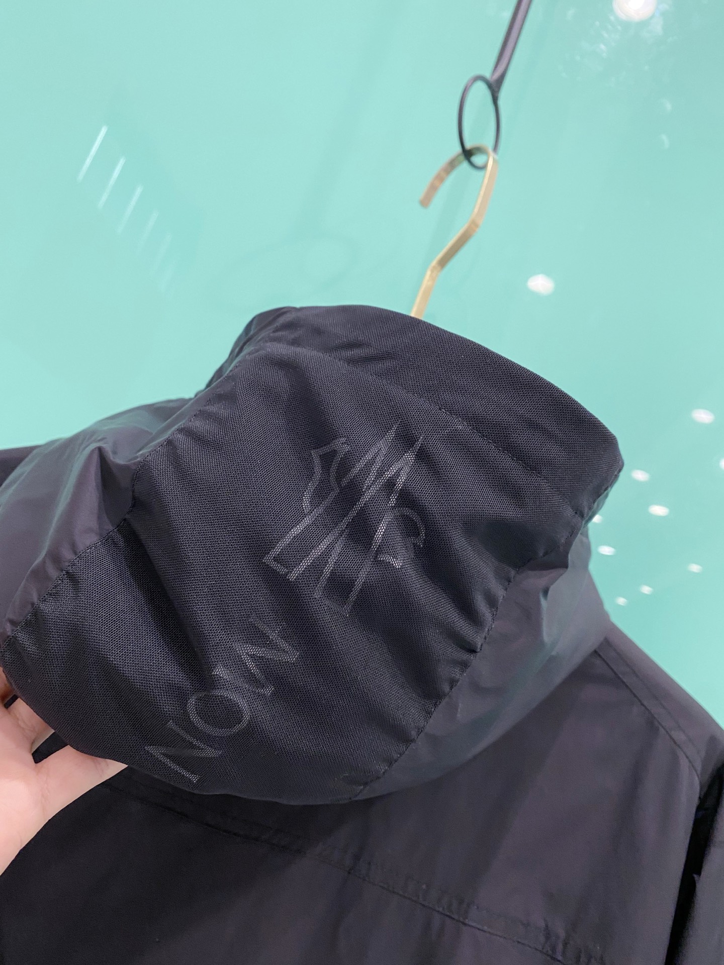 Moncler 蒙口 2026ss春季新款连帽夹克外套全高端版本！高定专柜面料辅料，透气舒适度高，细节无