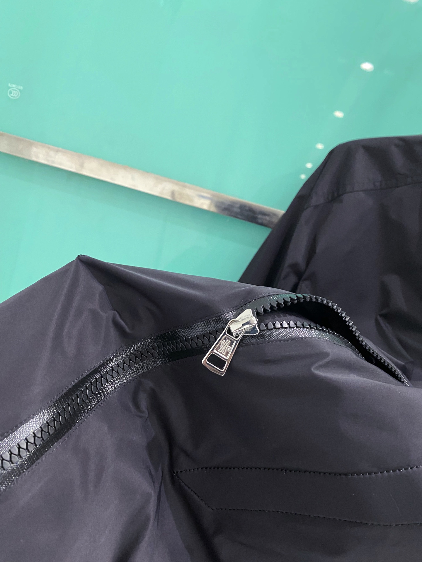 Moncler 蒙口 2026ss春季新款连帽夹克外套全高端版本！高定专柜面料辅料，透气舒适度高，细节无