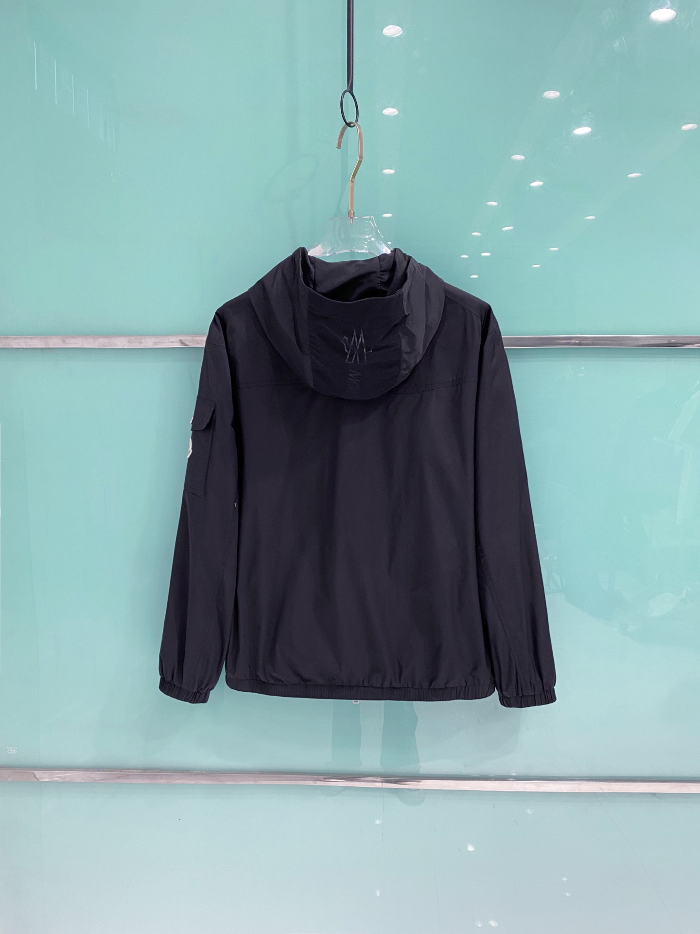 Moncler 蒙口 2026ss春季新款连帽夹克外套全高端版本！高定专柜面料辅料，透气舒适度高，细节无