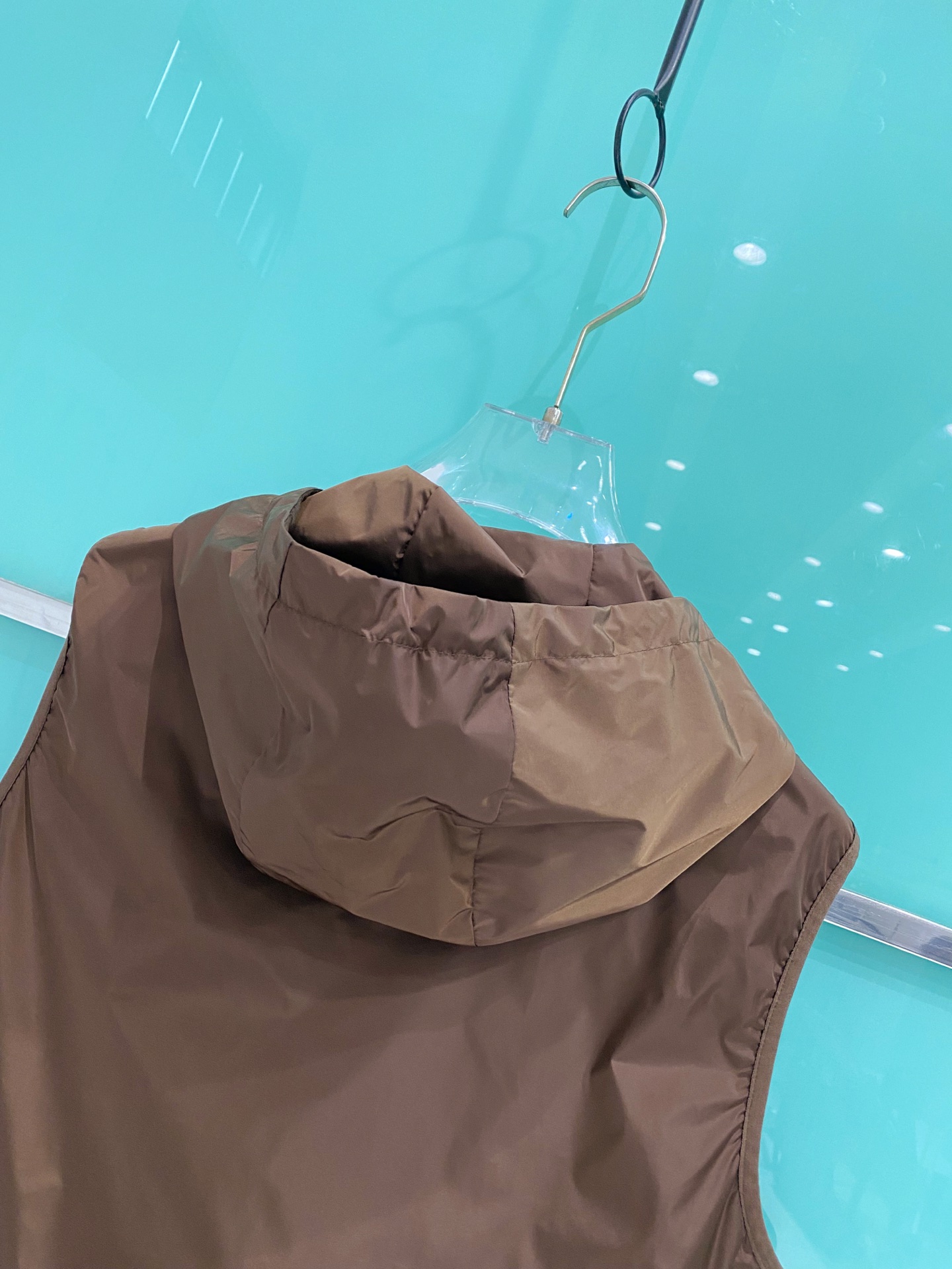 Prada 普拉达马甲2026ss春季新款夹克外套，专柜同步新品发售，商务休闲两不误！三角标彰显品牌奢华