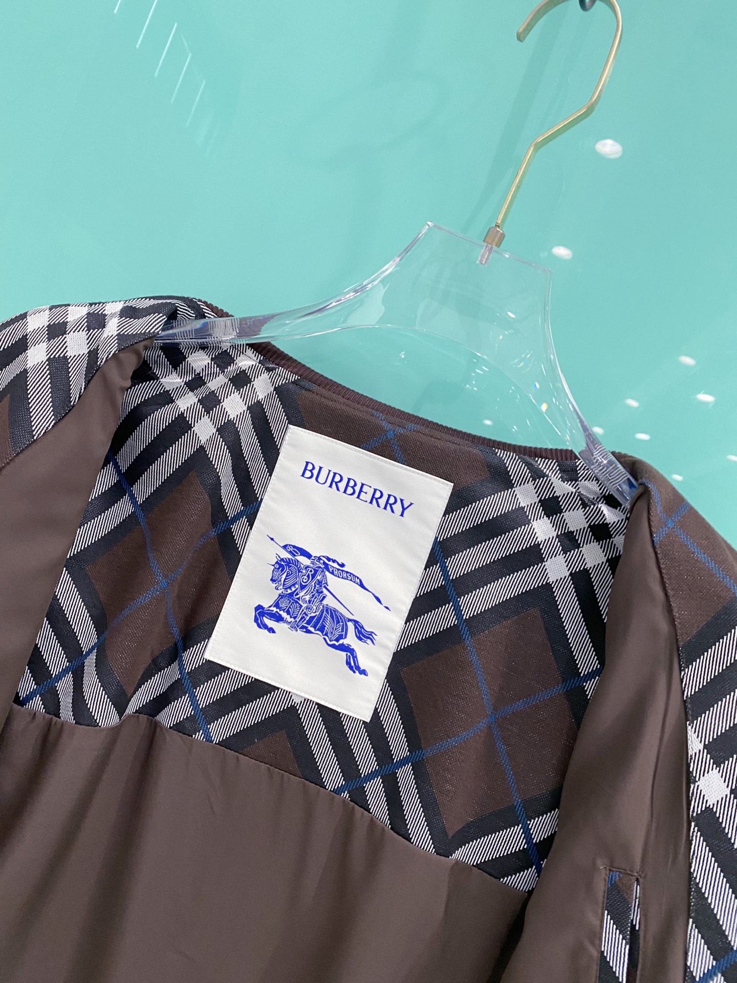 Burberry 巴宝莉 2026ss春季新款夹克外套全高端版本！高定专柜面料辅料，透气舒适度高，细节无