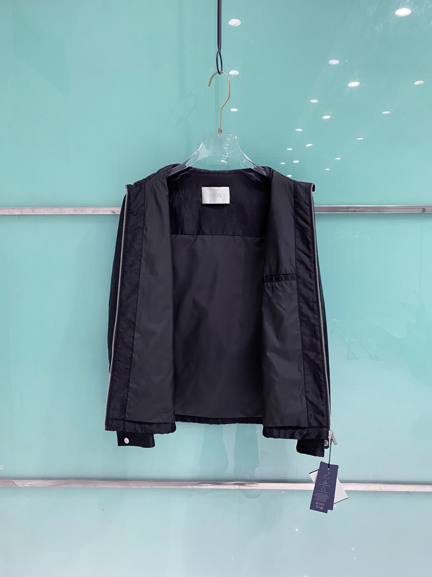 Dior 迪奥 2026ss春季新款立领夹克外套全高端版本！高定专柜面料辅料，透气舒适度高，细节无可挑剔