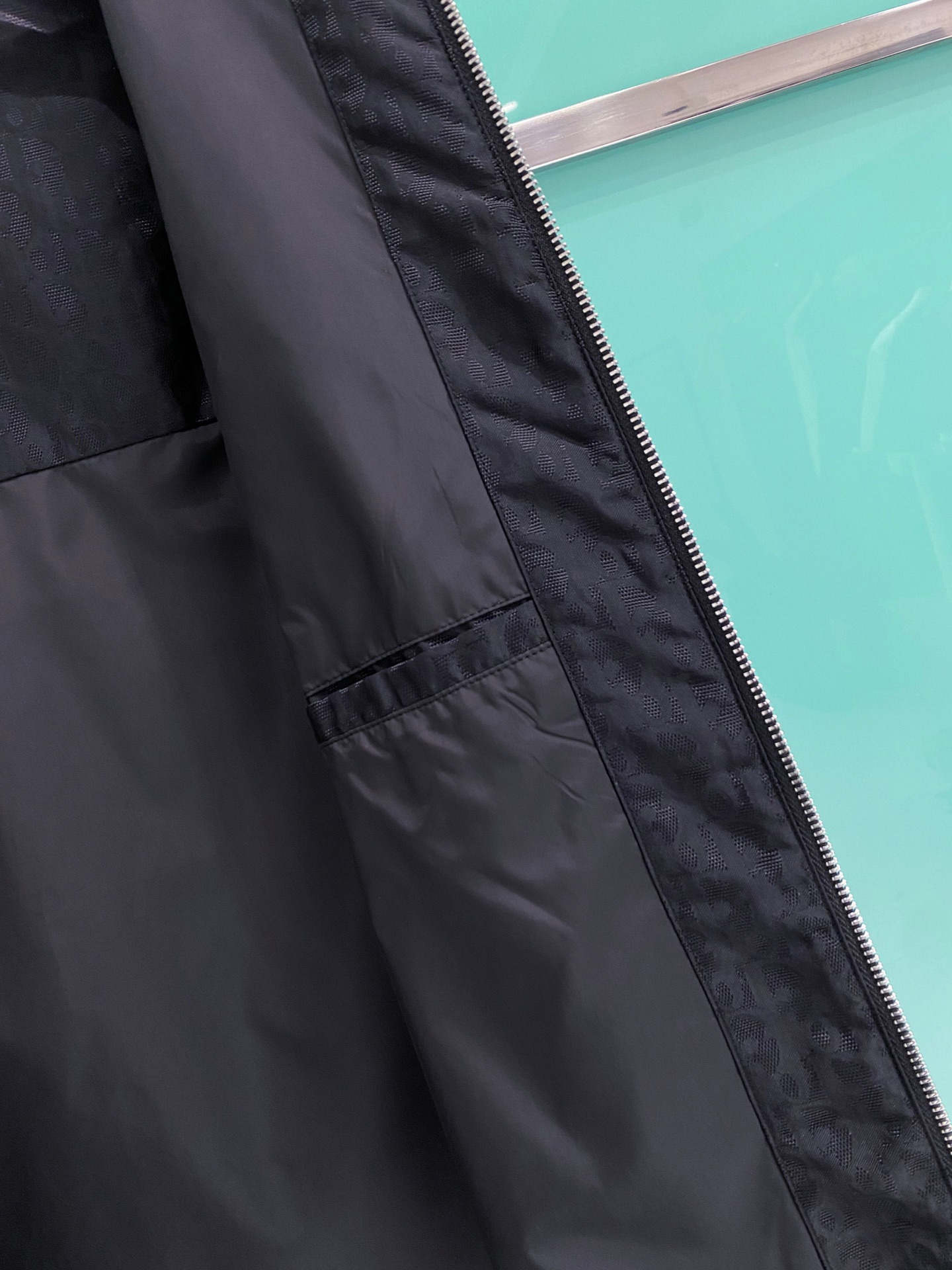 Dior 迪奥 2026ss春季新款立领夹克外套全高端版本！高定专柜面料辅料，透气舒适度高，细节无可挑剔