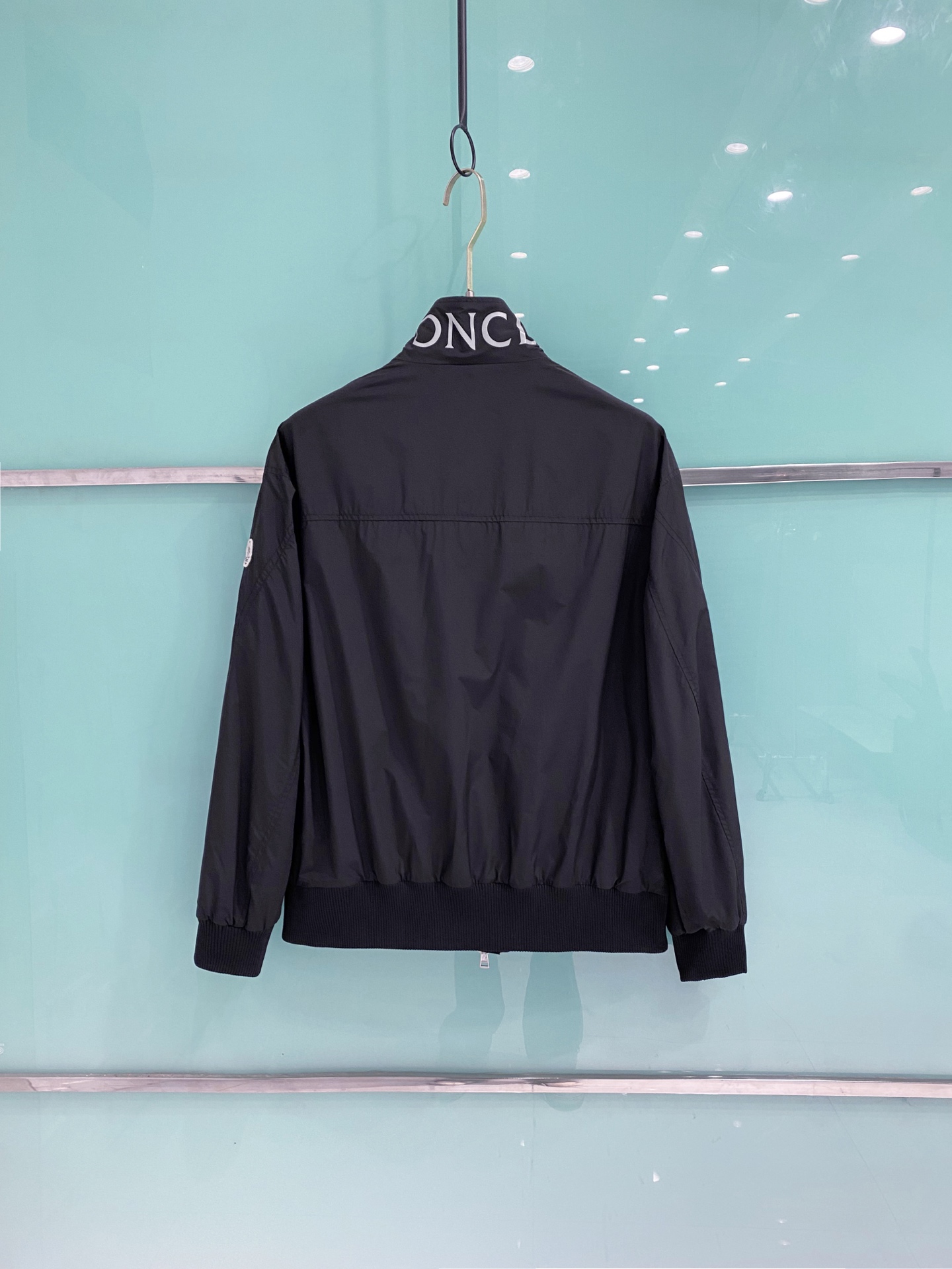 Momcler 蒙口 2026ss春季新款夹克外套全高端版本！高定专柜面料辅料，透气舒适度高，细节无可挑