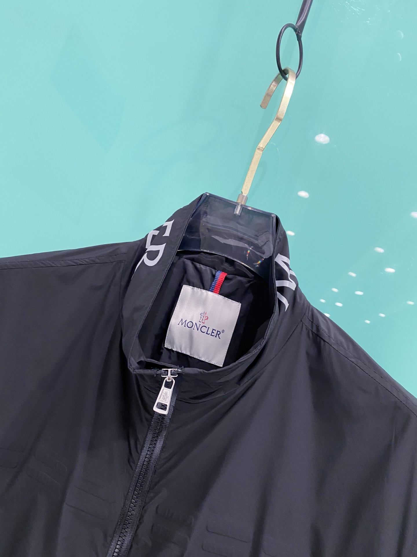 Momcler 蒙口 2026ss春季新款夹克外套全高端版本！高定专柜面料辅料，透气舒适度高，细节无可挑