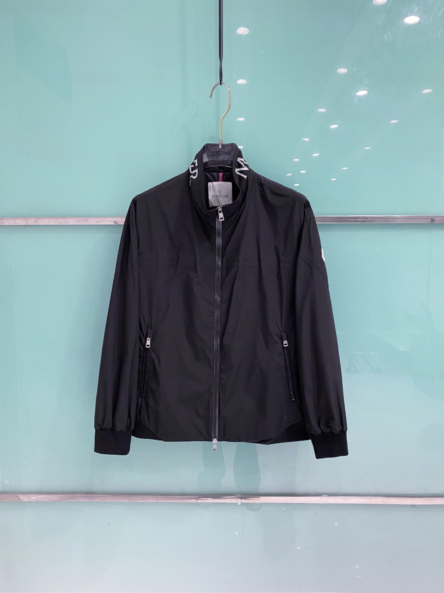 Momcler 蒙口 2026ss春季新款夹克外套全高端版本！高定专柜面料辅料，透气舒适度高，细节无可挑