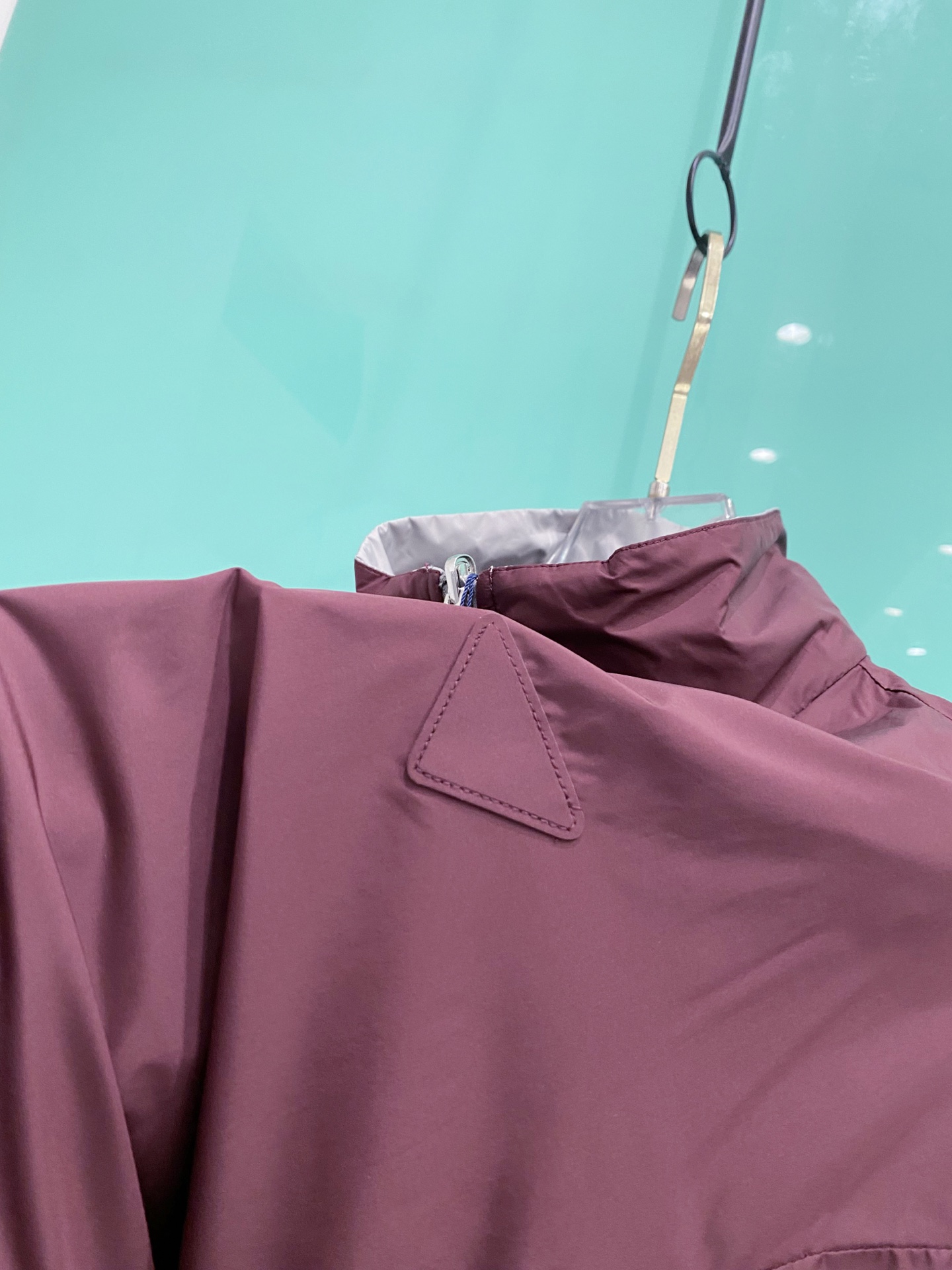 Prada 普拉达 双面穿 2026ss春季新款连帽夹克外套全高端版本！高定专柜面料辅料，透气舒适度高，