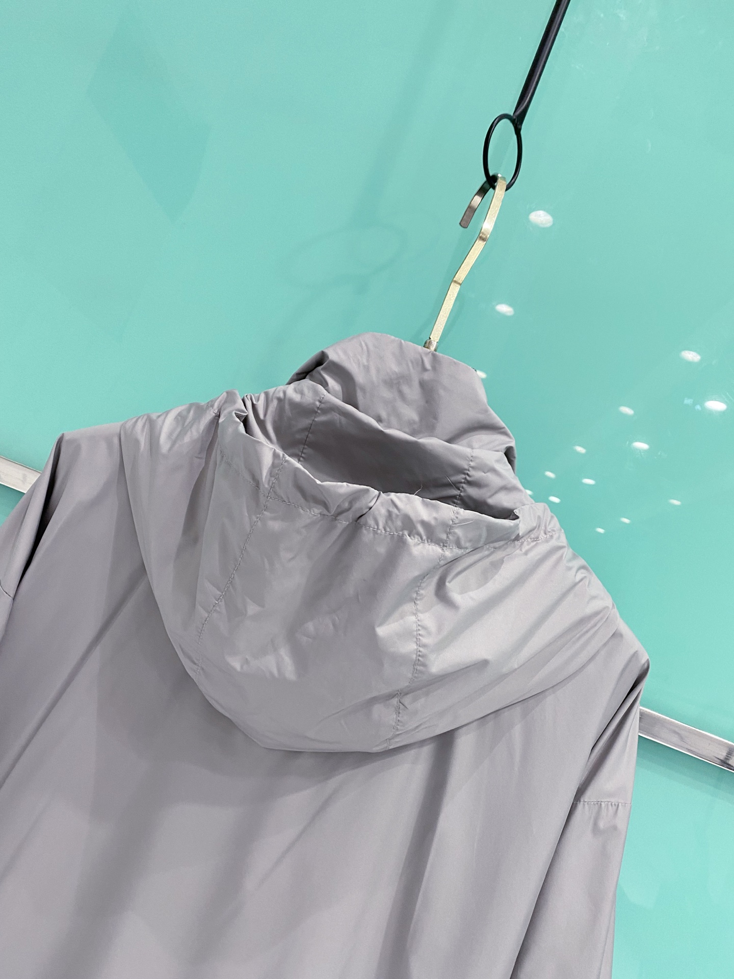 Prada 普拉达 双面穿 2026ss春季新款连帽夹克外套全高端版本！高定专柜面料辅料，透气舒适度高，