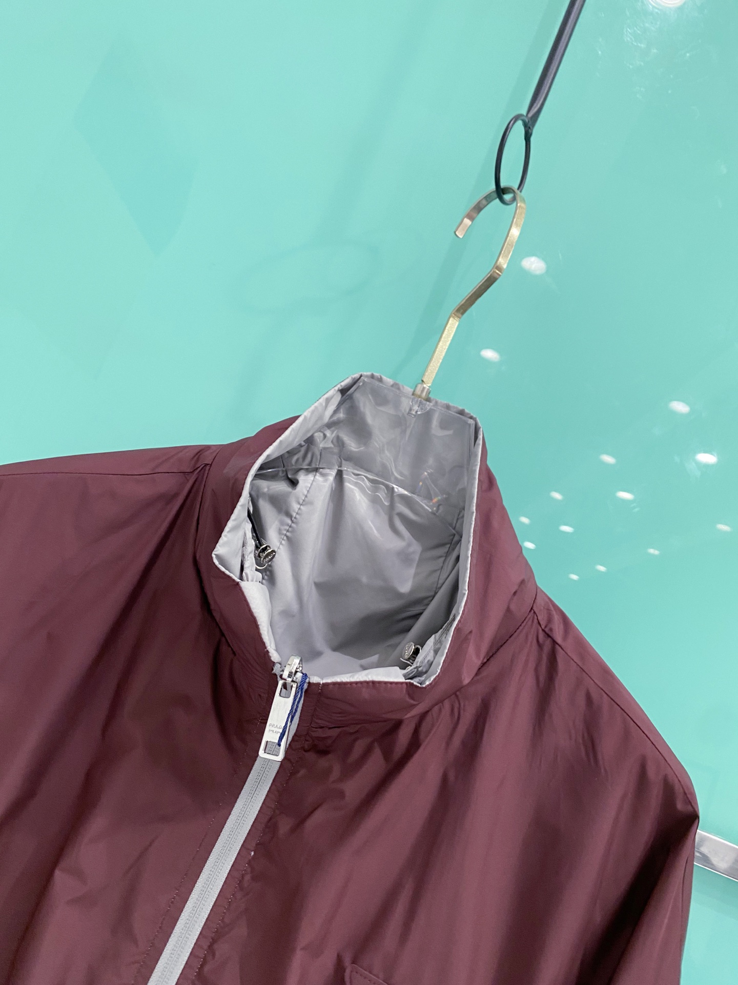 Prada 普拉达 双面穿 2026ss春季新款连帽夹克外套全高端版本！高定专柜面料辅料，透气舒适度高，