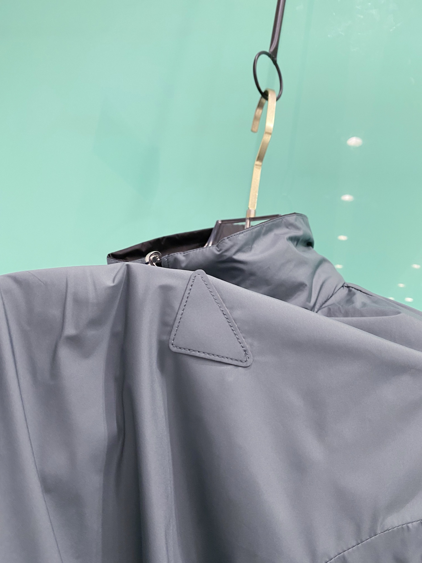 Prada 普拉达 双面穿 2026ss春季新款连帽夹克外套全高端版本！高定专柜面料辅料，透气舒适度高，