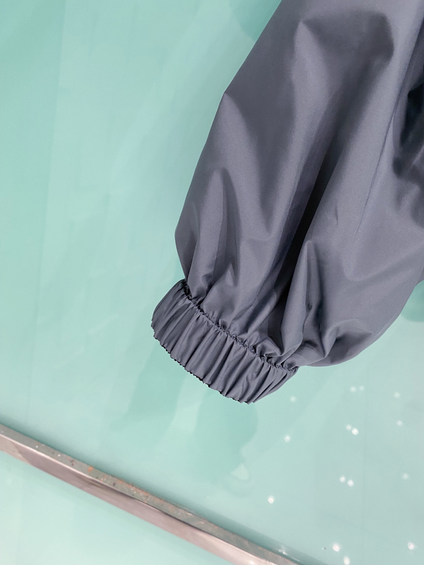 Prada 普拉达 双面穿 2026ss春季新款连帽夹克外套全高端版本！高定专柜面料辅料，透气舒适度高，