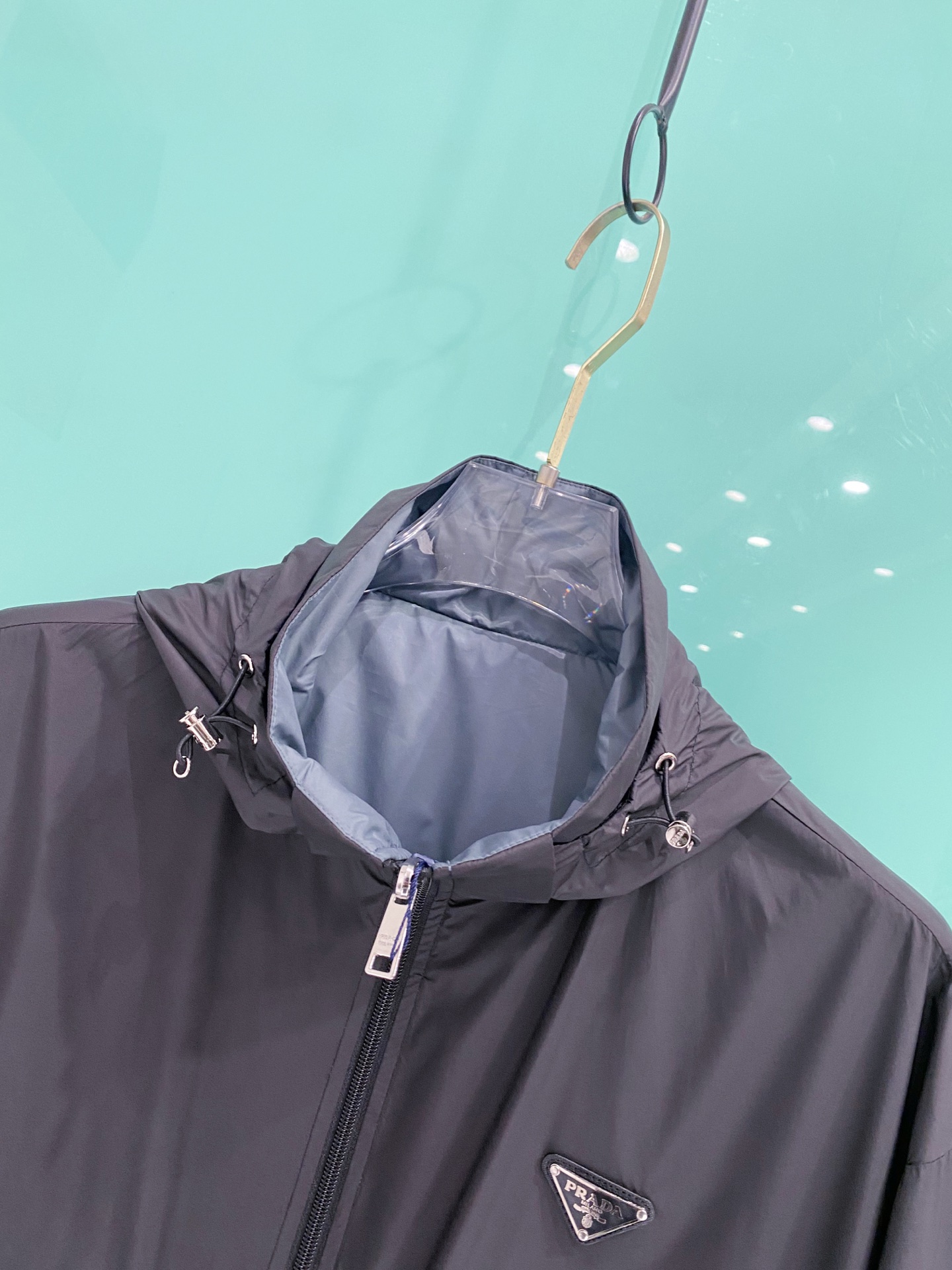 Prada 普拉达 双面穿 2026ss春季新款连帽夹克外套全高端版本！高定专柜面料辅料，透气舒适度高，