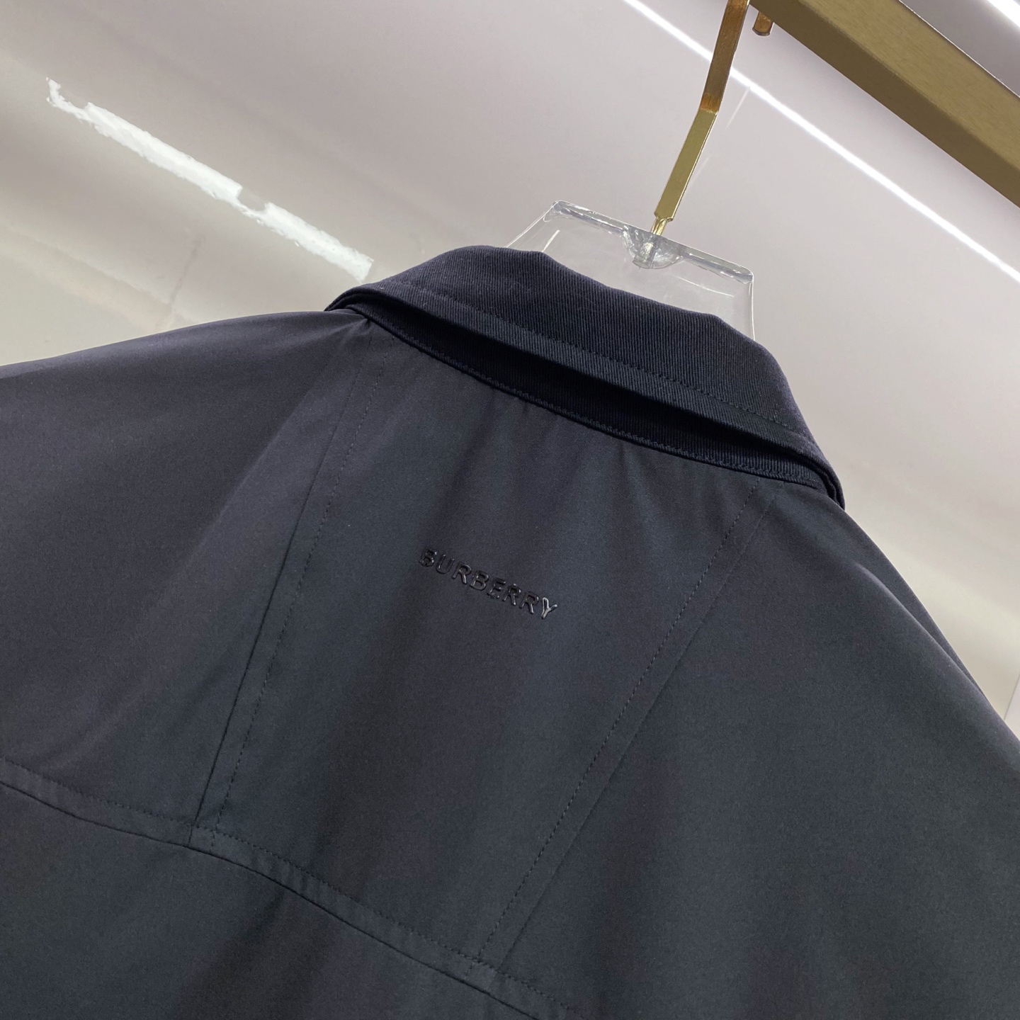 Burberry 巴宝莉 2026ss春季新款夹克外套全高端版本！高定专柜面料辅料，透气舒适度高，细节无