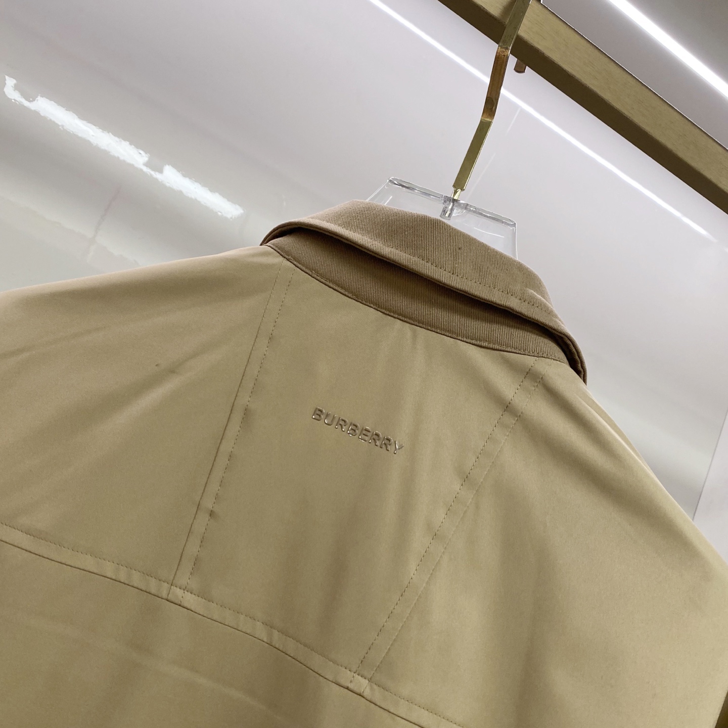 Burberry 巴宝莉 2026ss春季新款夹克外套全高端版本！高定专柜面料辅料，透气舒适度高，细节无