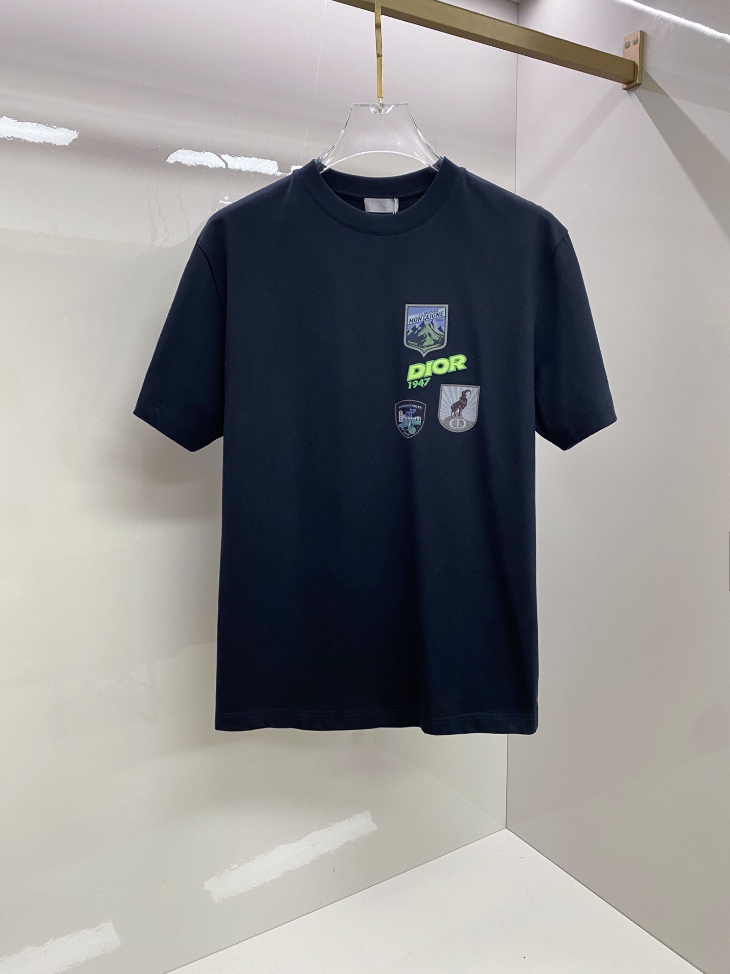 Dior 迪奥 2026ss 春夏新款首发专柜最新款短袖圆领T恤 高端订制 设计前卫时尚！品牌logo重