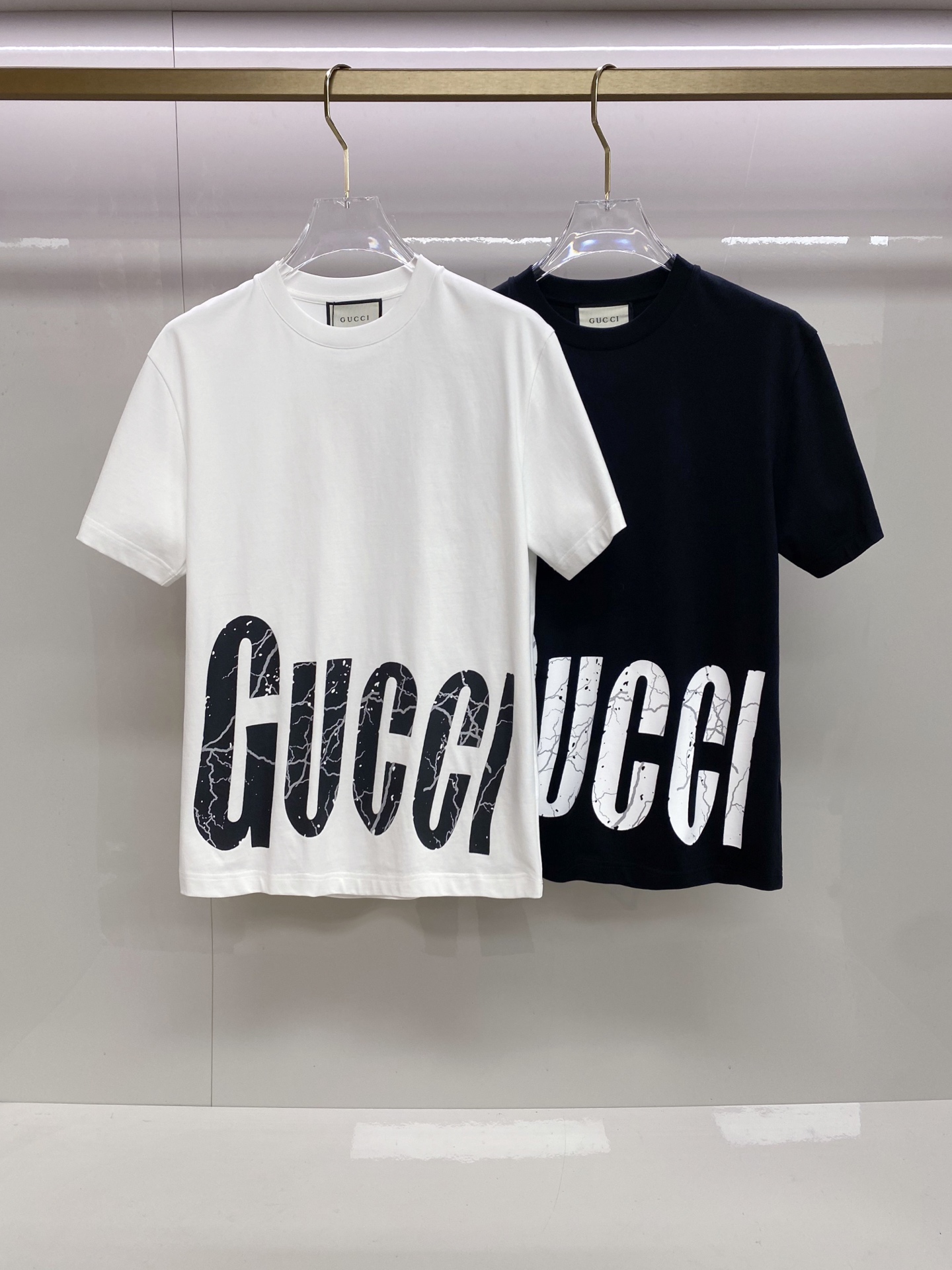 Gucci 古奇 2026ss 春夏新款首发专柜最新款短袖圆领T恤 高端订制 设计前卫时尚！品牌logo