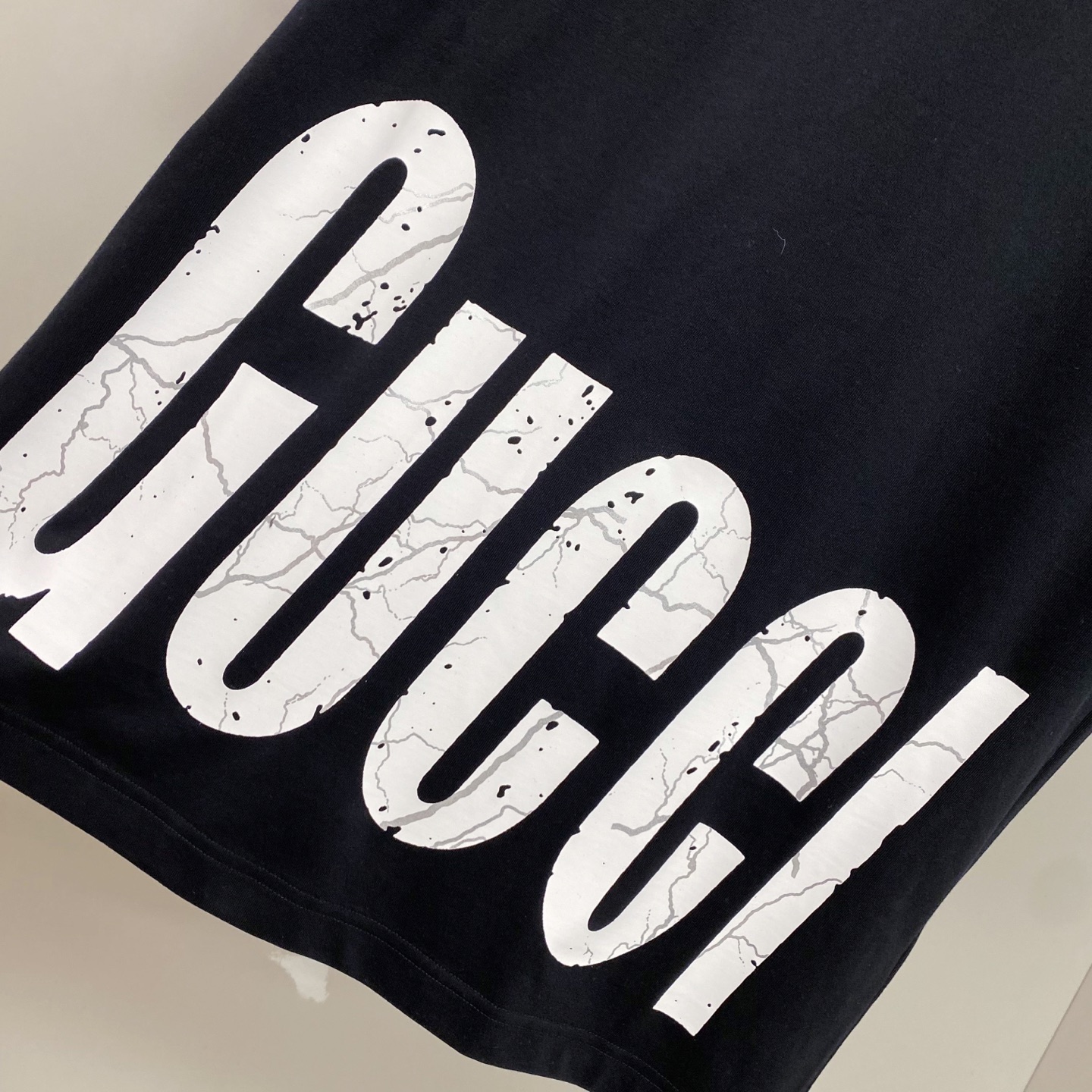 Gucci 古奇 2026ss 春夏新款首发专柜最新款短袖圆领T恤 高端订制 设计前卫时尚！品牌logo