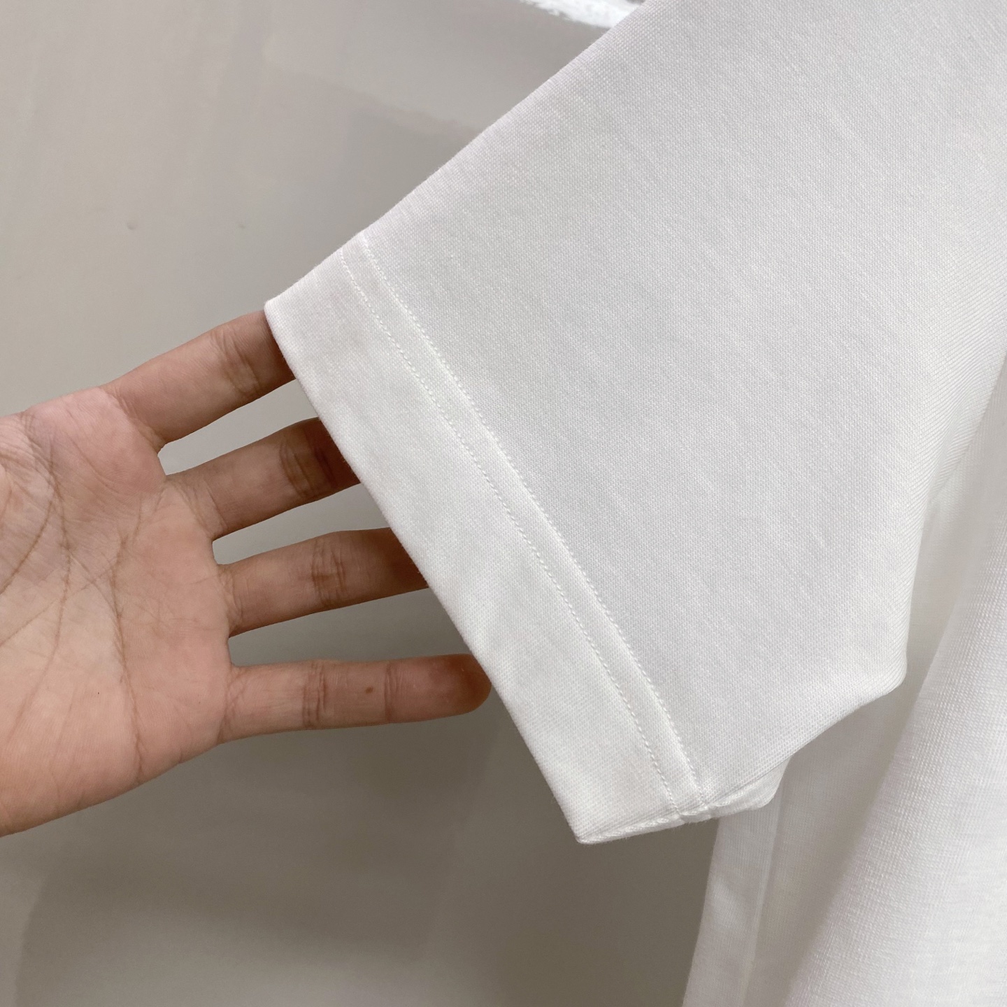 Gucci 古奇 2026ss 春夏新款首发专柜最新款短袖圆领T恤 高端订制 设计前卫时尚！品牌logo