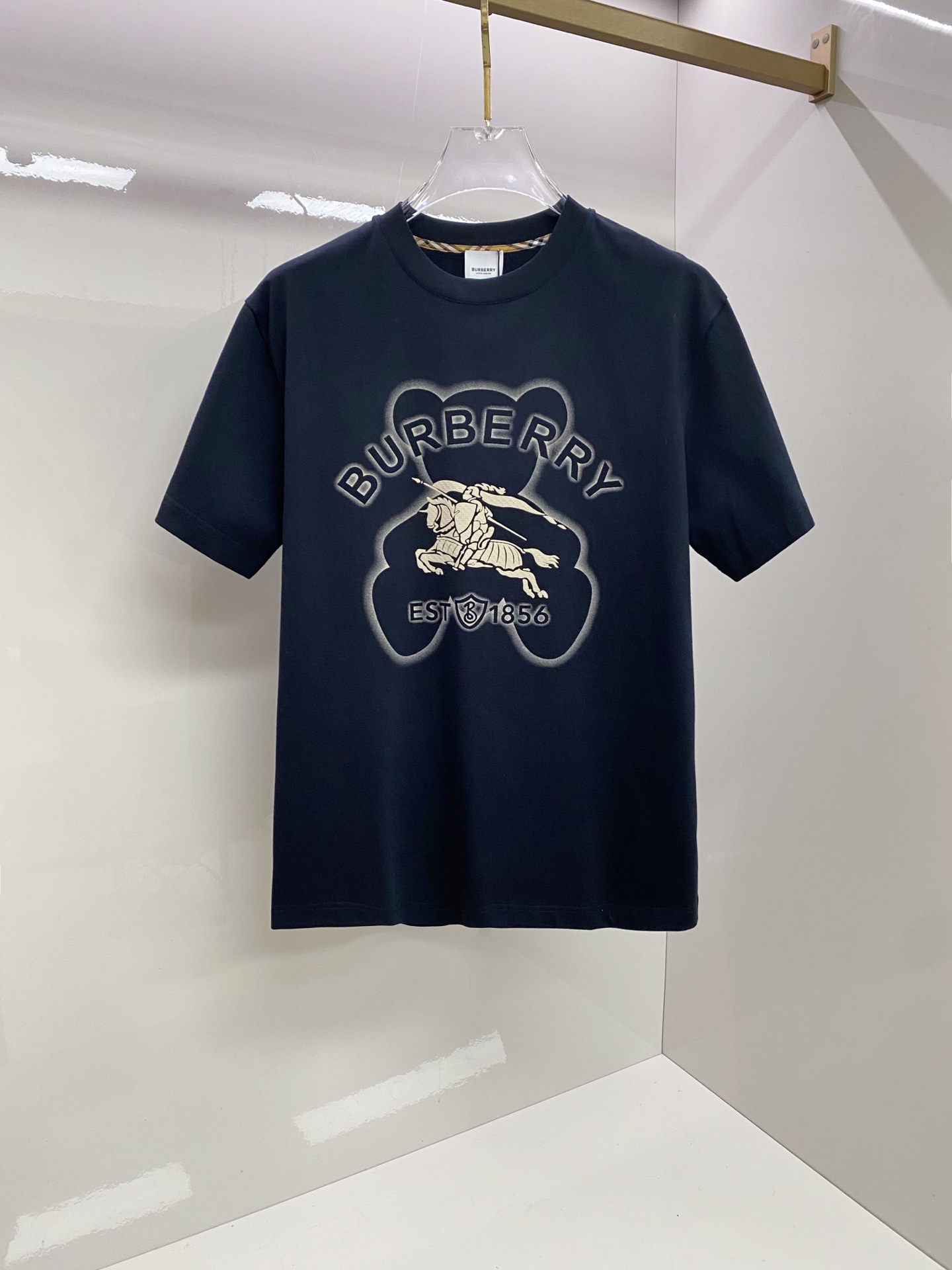 Burberry 巴宝莉 2026ss 春夏新款首发专柜最新款短袖圆领T恤 高端订制 设计前卫时尚！品牌