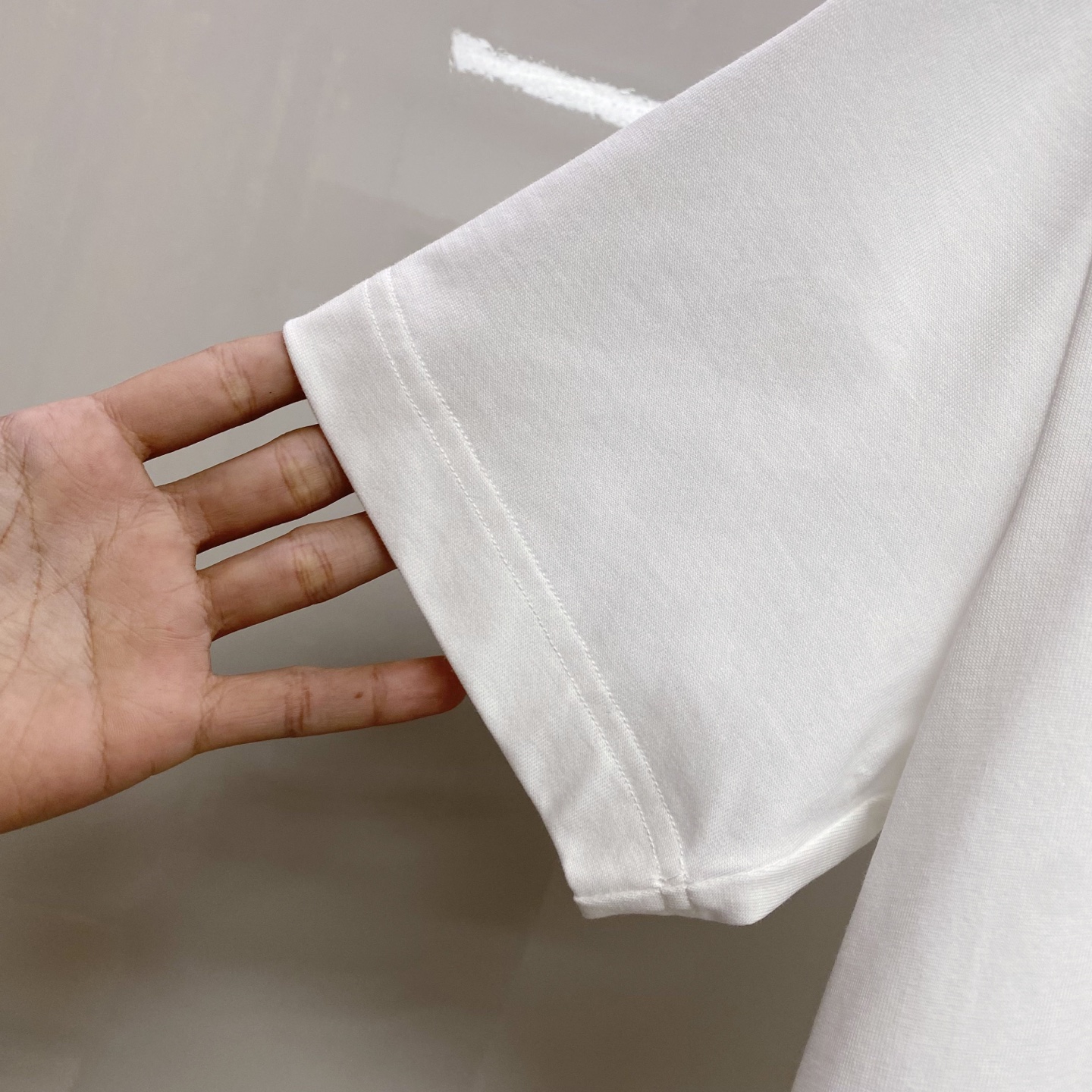 Burberry 巴宝莉 2026ss 春夏新款首发专柜最新款短袖圆领T恤 高端订制 设计前卫时尚！品牌