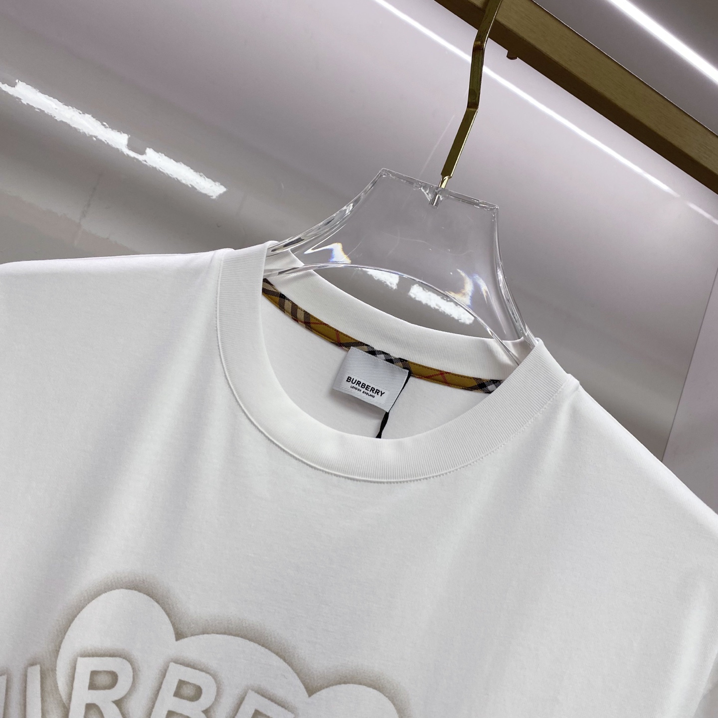 Burberry 巴宝莉 2026ss 春夏新款首发专柜最新款短袖圆领T恤 高端订制 设计前卫时尚！品牌