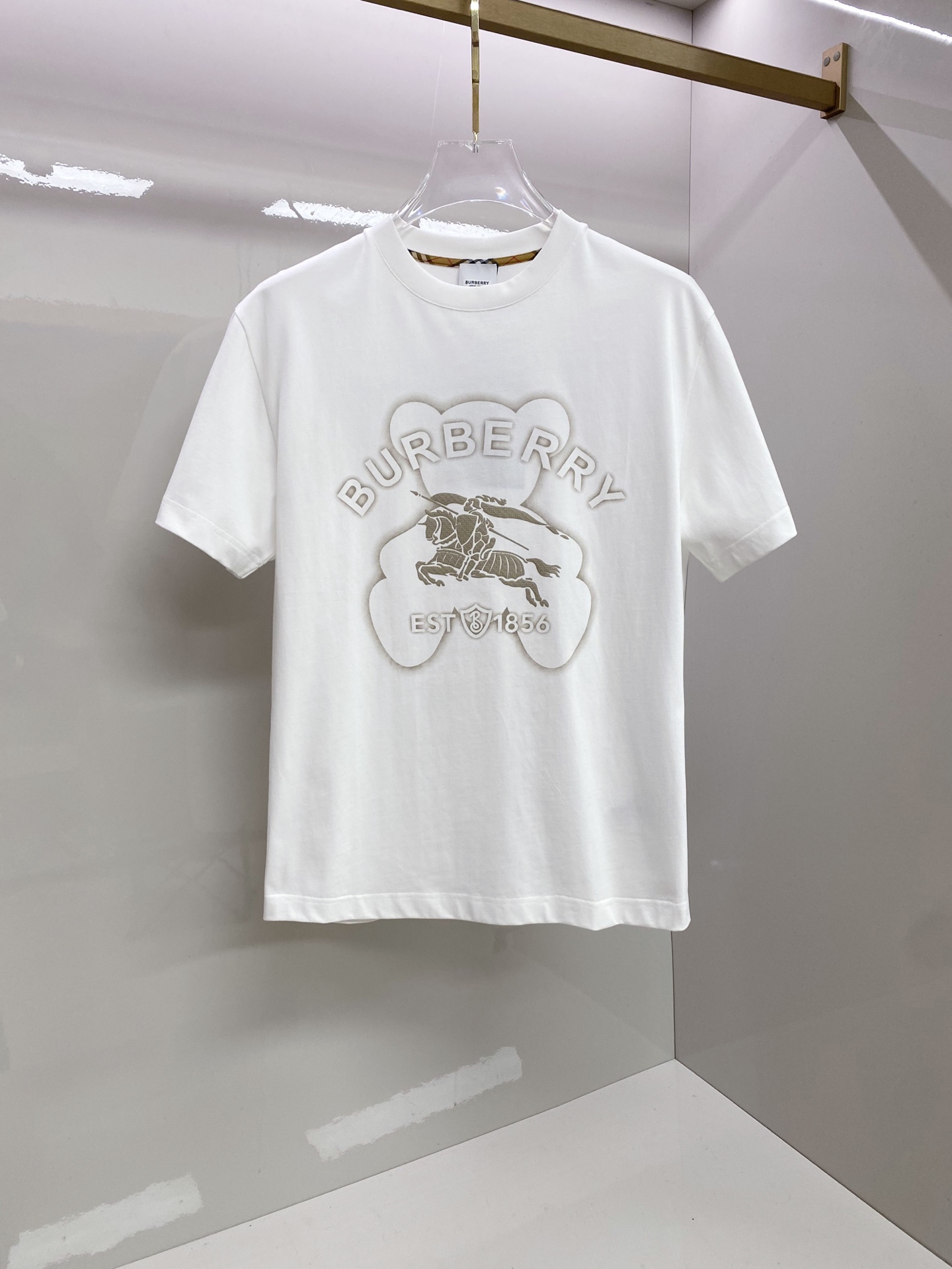 Burberry 巴宝莉 2026ss 春夏新款首发专柜最新款短袖圆领T恤 高端订制 设计前卫时尚！品牌