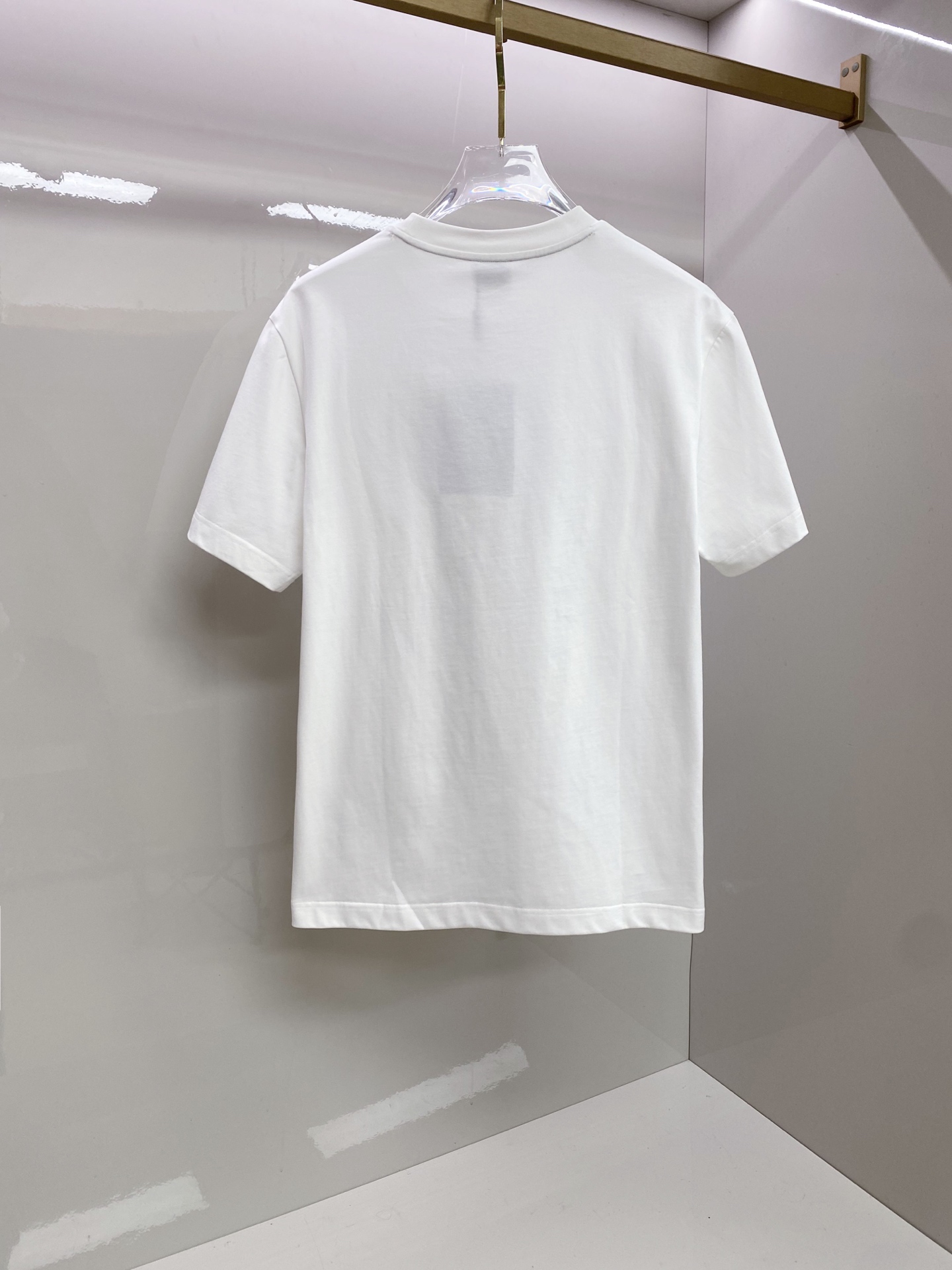 Burberry 巴宝莉 2026ss 春夏新款首发专柜最新款短袖圆领T恤 高端订制 设计前卫时尚！品牌