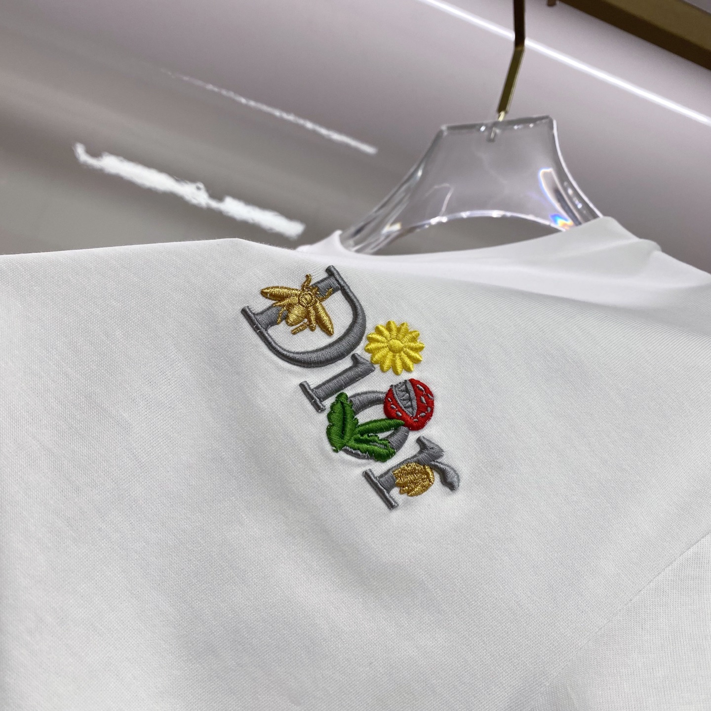 Dior 迪奥 2026ss 春夏新款首发专柜最新款短袖圆领T恤 高端订制 设计前卫时尚！品牌logo重