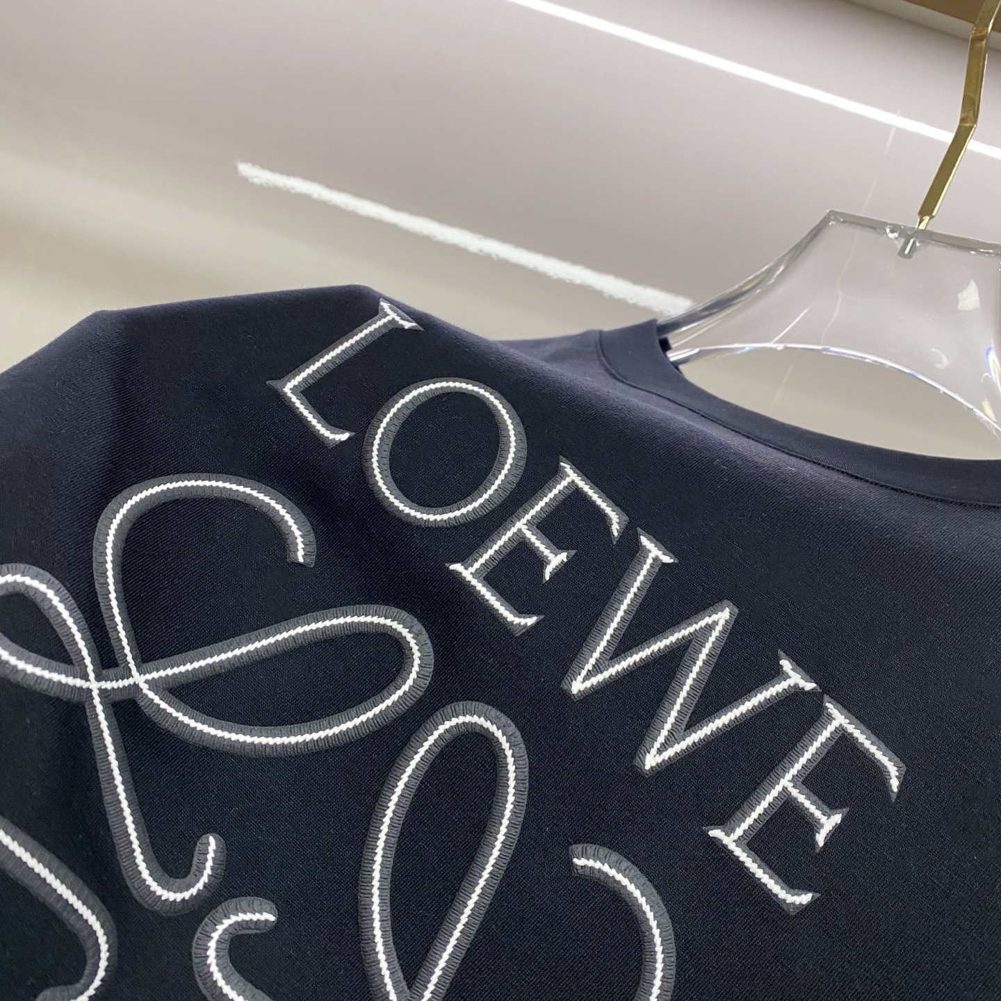 Loewe 罗意威 2026ss 春夏新款首发专柜最新款短袖圆领T恤 高端订制 设计前卫时尚！品牌log