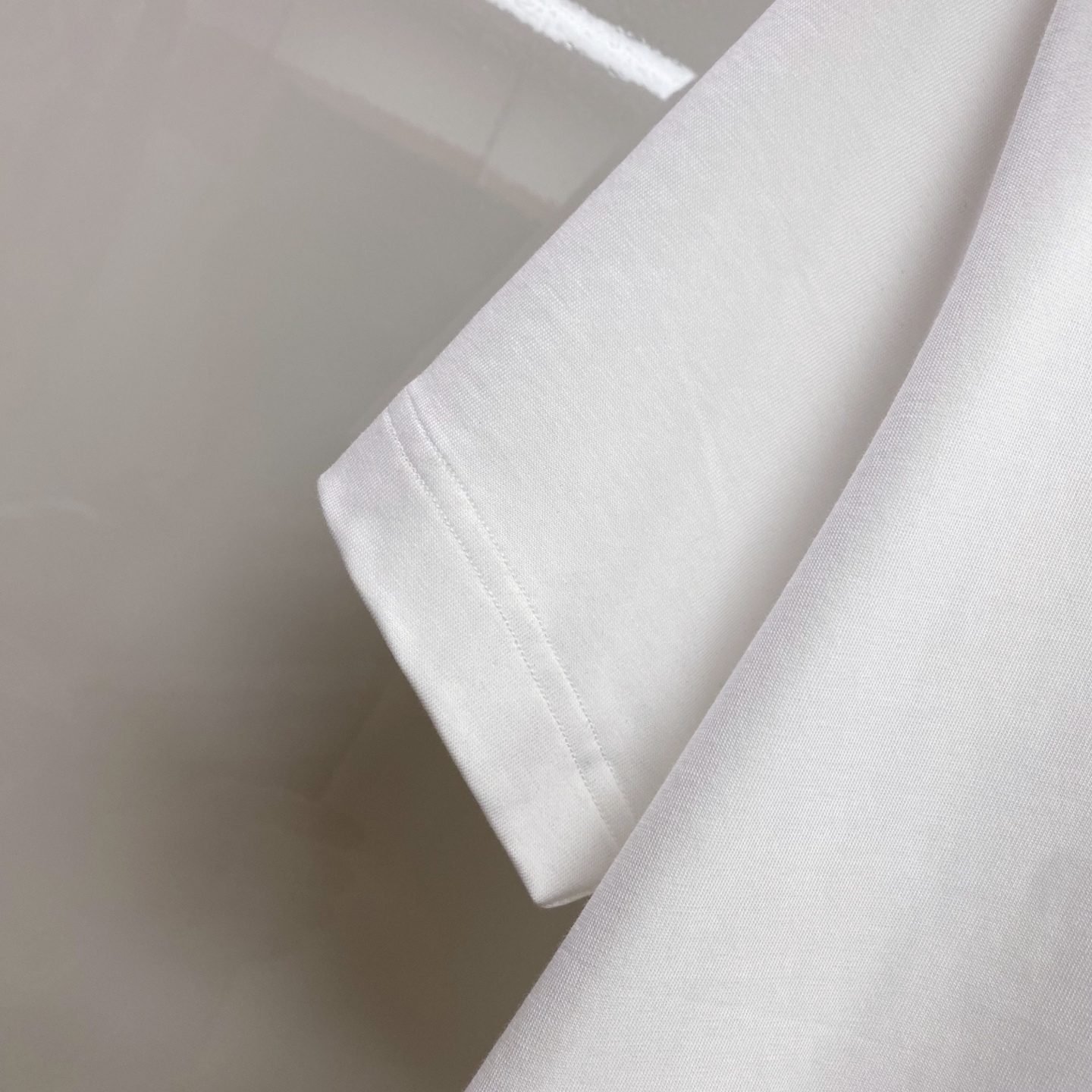 Loewe 罗意威 2026ss 春夏新款首发专柜最新款短袖圆领T恤 高端订制 设计前卫时尚！品牌log