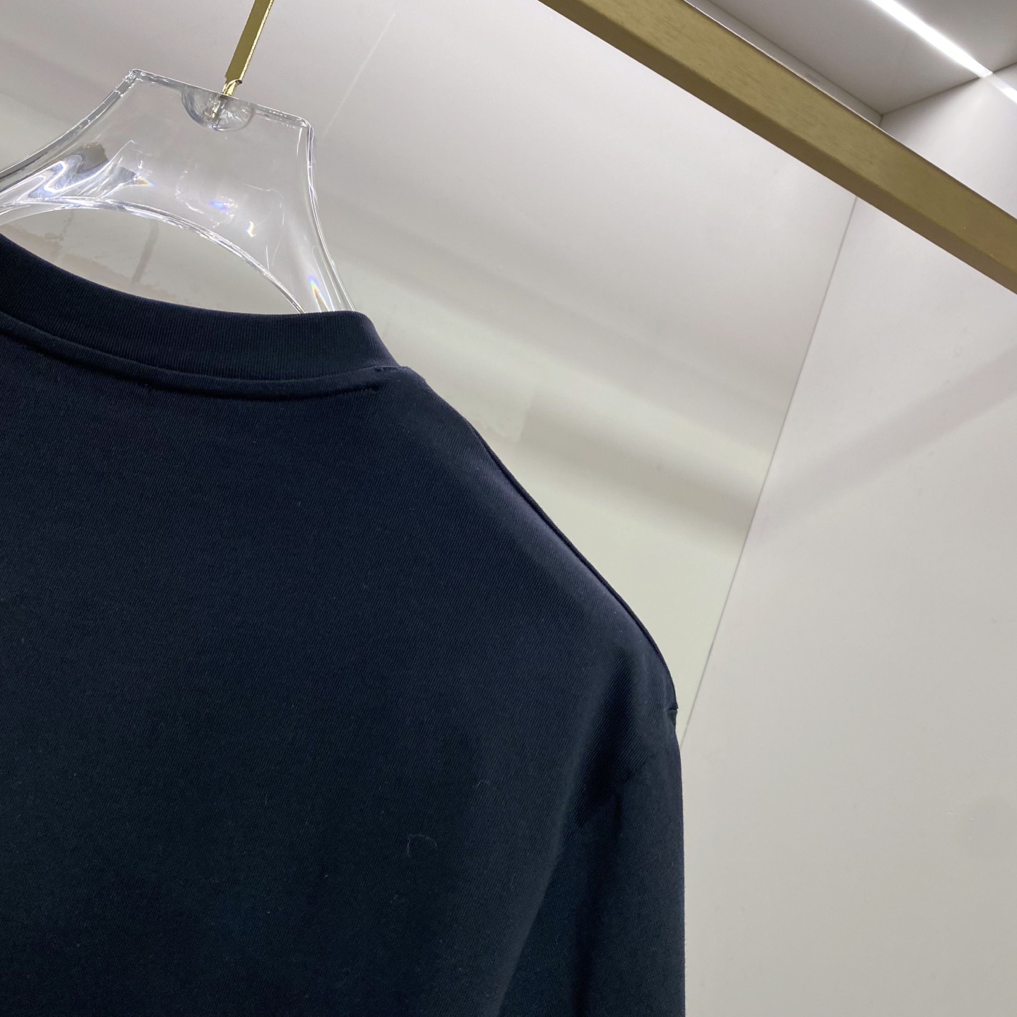 ALO 2026ss 春夏新款首发专柜最新款短袖圆领T恤 高端订制 设计前卫时尚！品牌logo重工艺设计