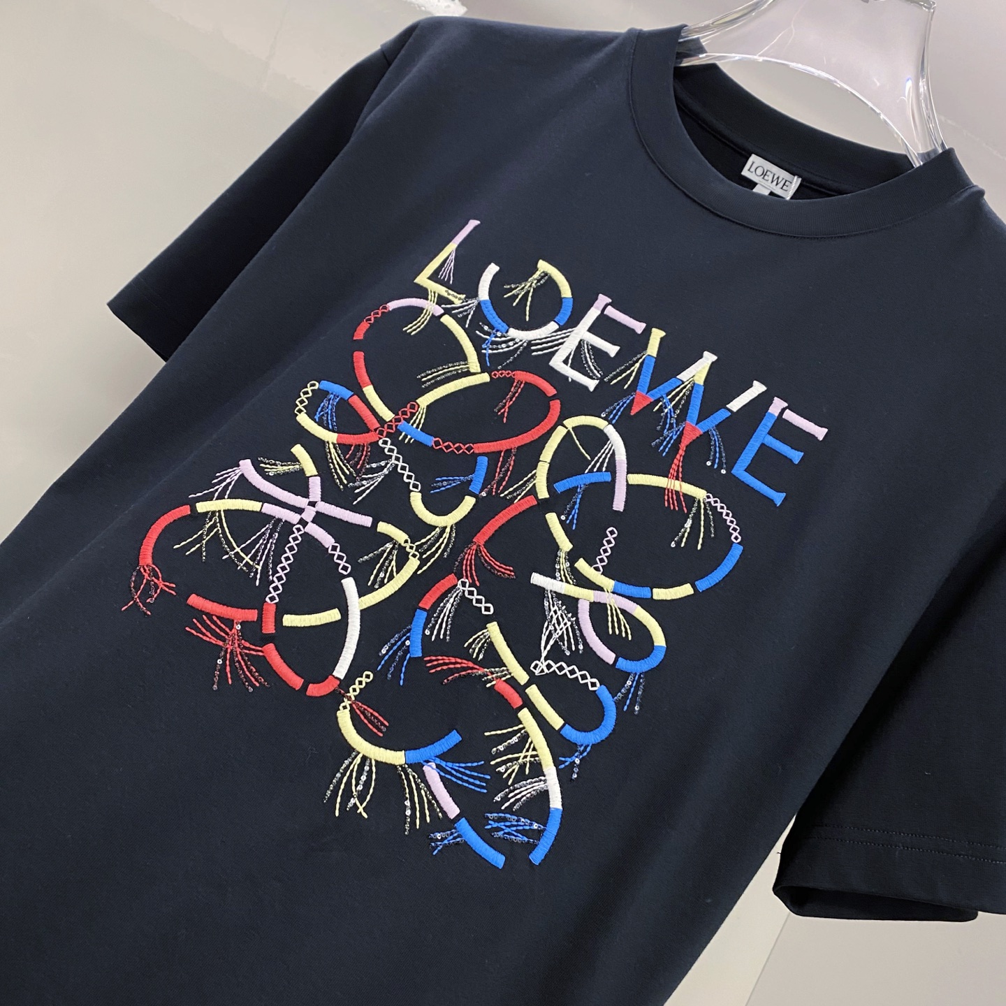 Loewe 罗意威 2026ss 春夏新款首发专柜最新款短袖圆领T恤 高端订制 设计前卫时尚！品牌log