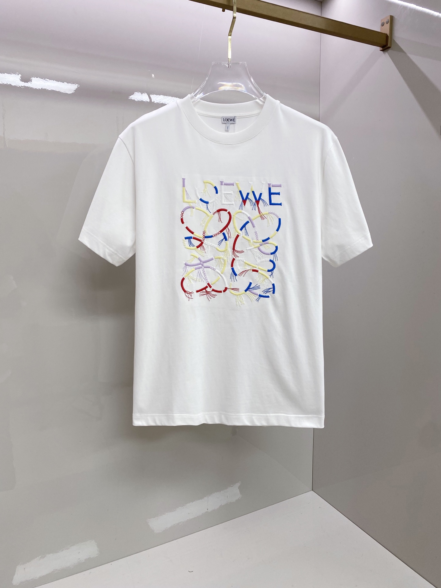 Loewe 罗意威 2026ss 春夏新款首发专柜最新款短袖圆领T恤 高端订制 设计前卫时尚！品牌log