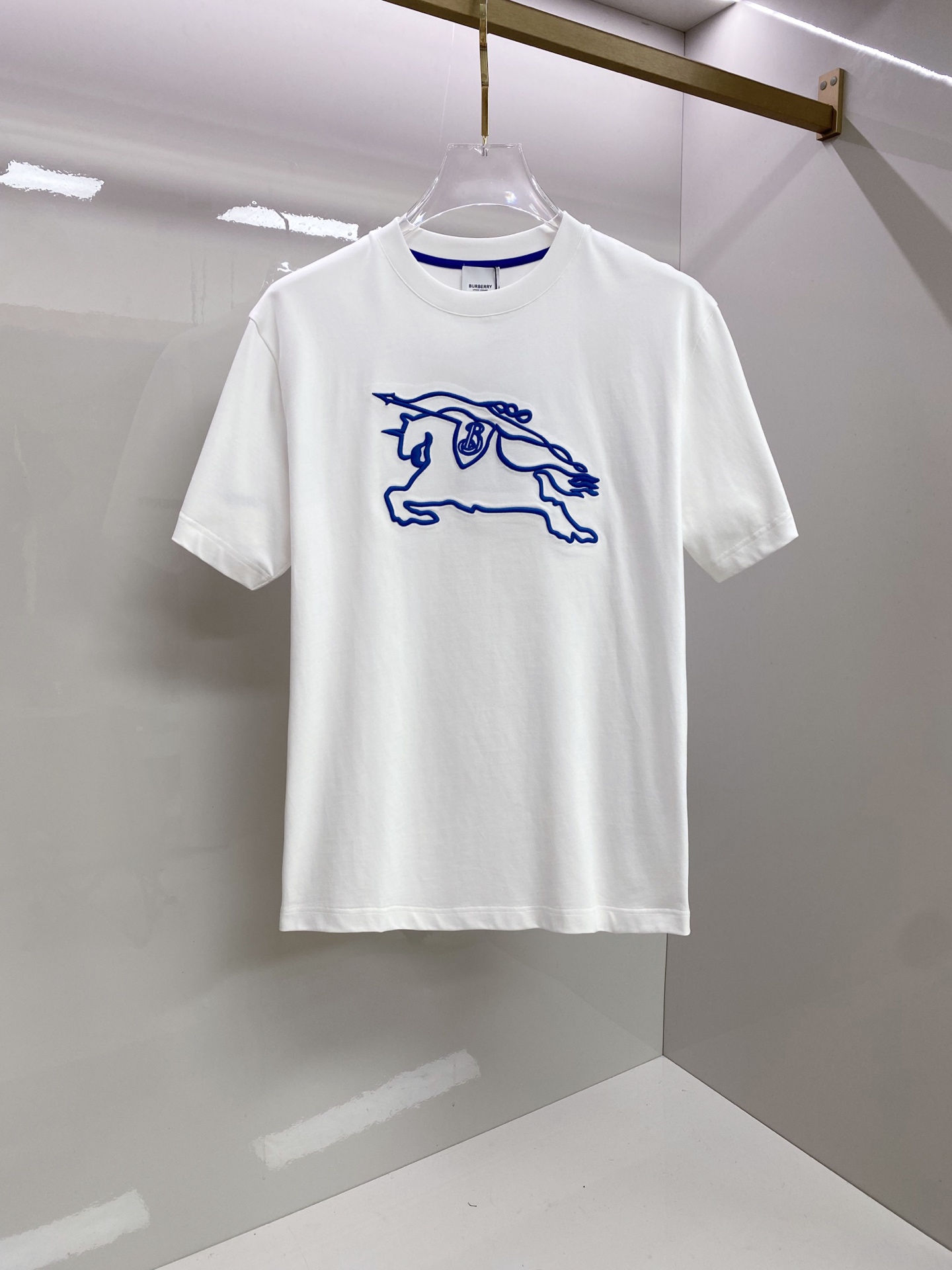 Burberry 巴宝莉 2026ss 春夏新款首发专柜最新款短袖圆领T恤 高端订制 设计前卫时尚！品牌