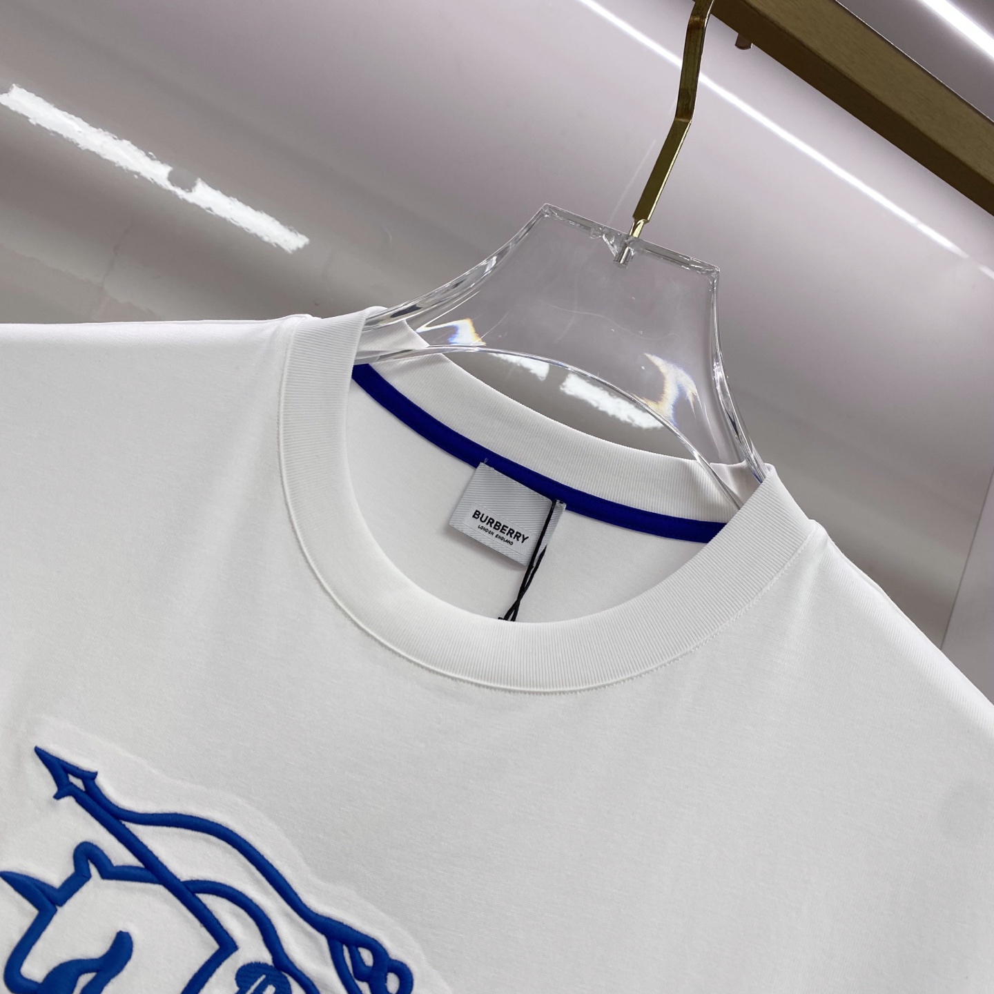 Burberry 巴宝莉 2026ss 春夏新款首发专柜最新款短袖圆领T恤 高端订制 设计前卫时尚！品牌