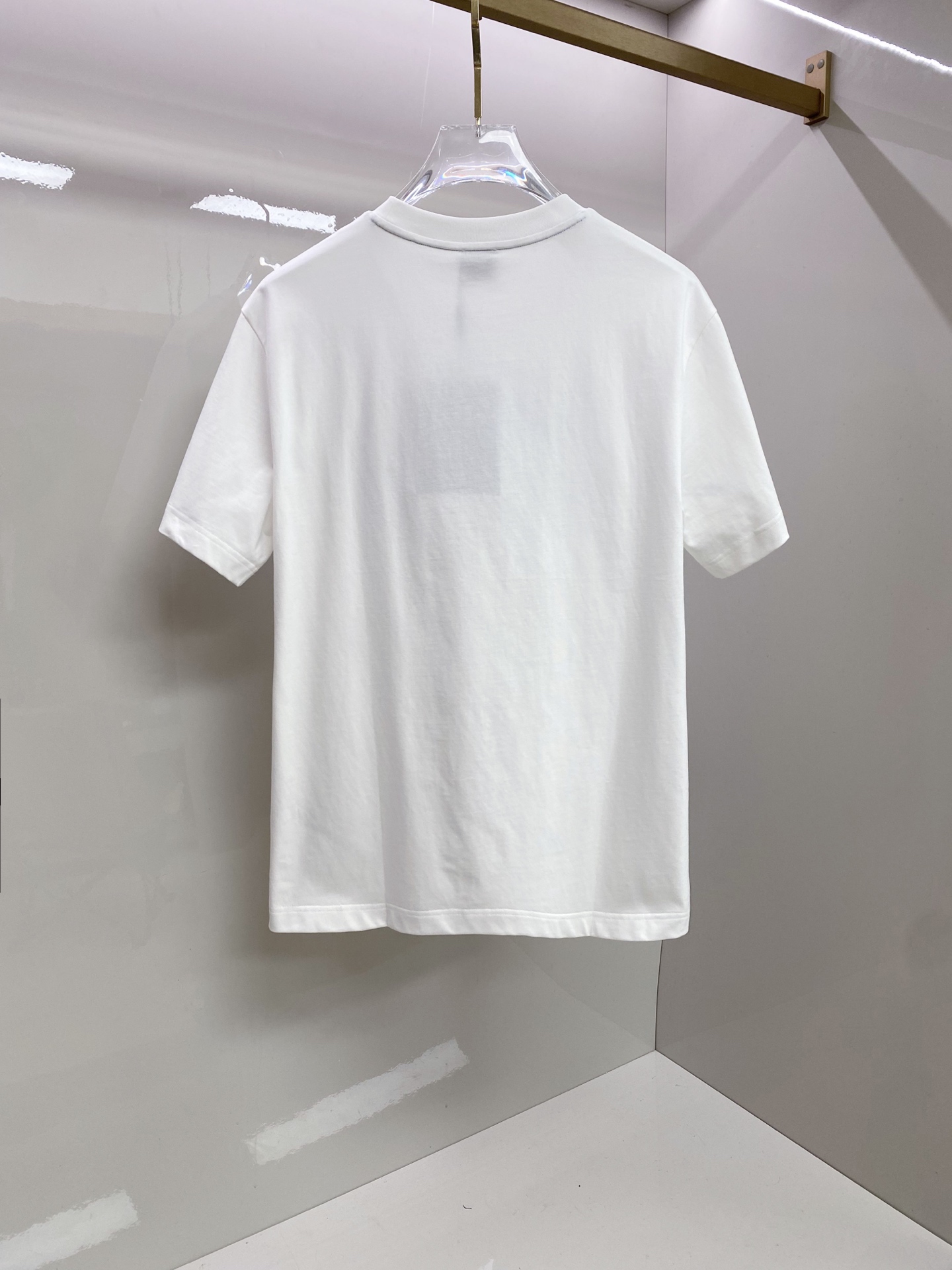 Burberry 巴宝莉 2026ss 春夏新款首发专柜最新款短袖圆领T恤 高端订制 设计前卫时尚！品牌