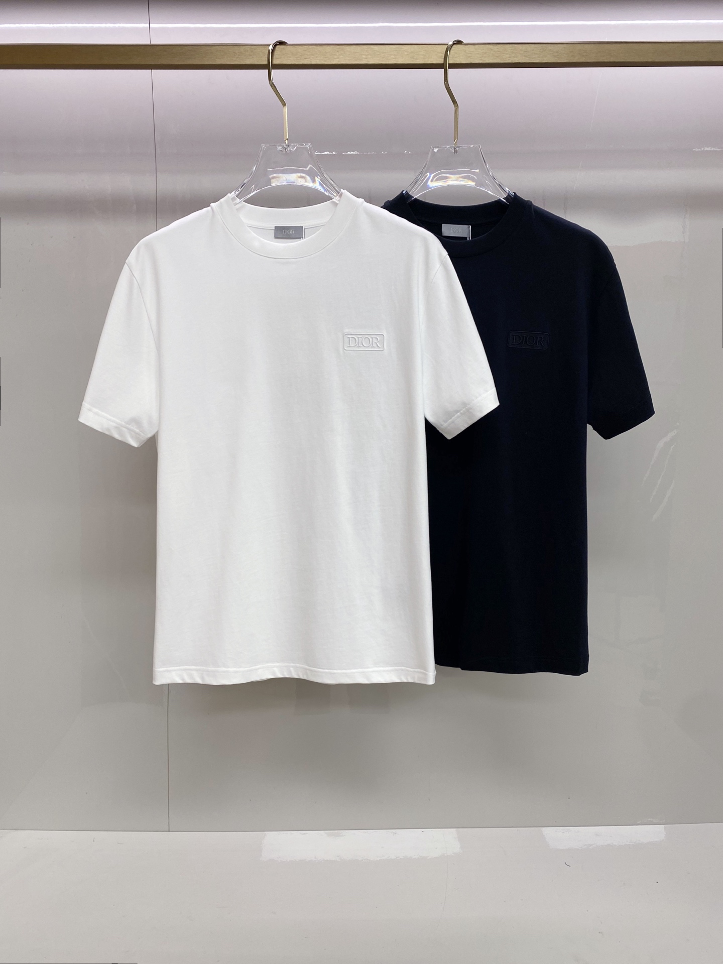 Dior 迪奥 2026ss 春夏新款首发专柜最新款短袖圆领T恤 高端订制 设计前卫时尚！品牌logo重