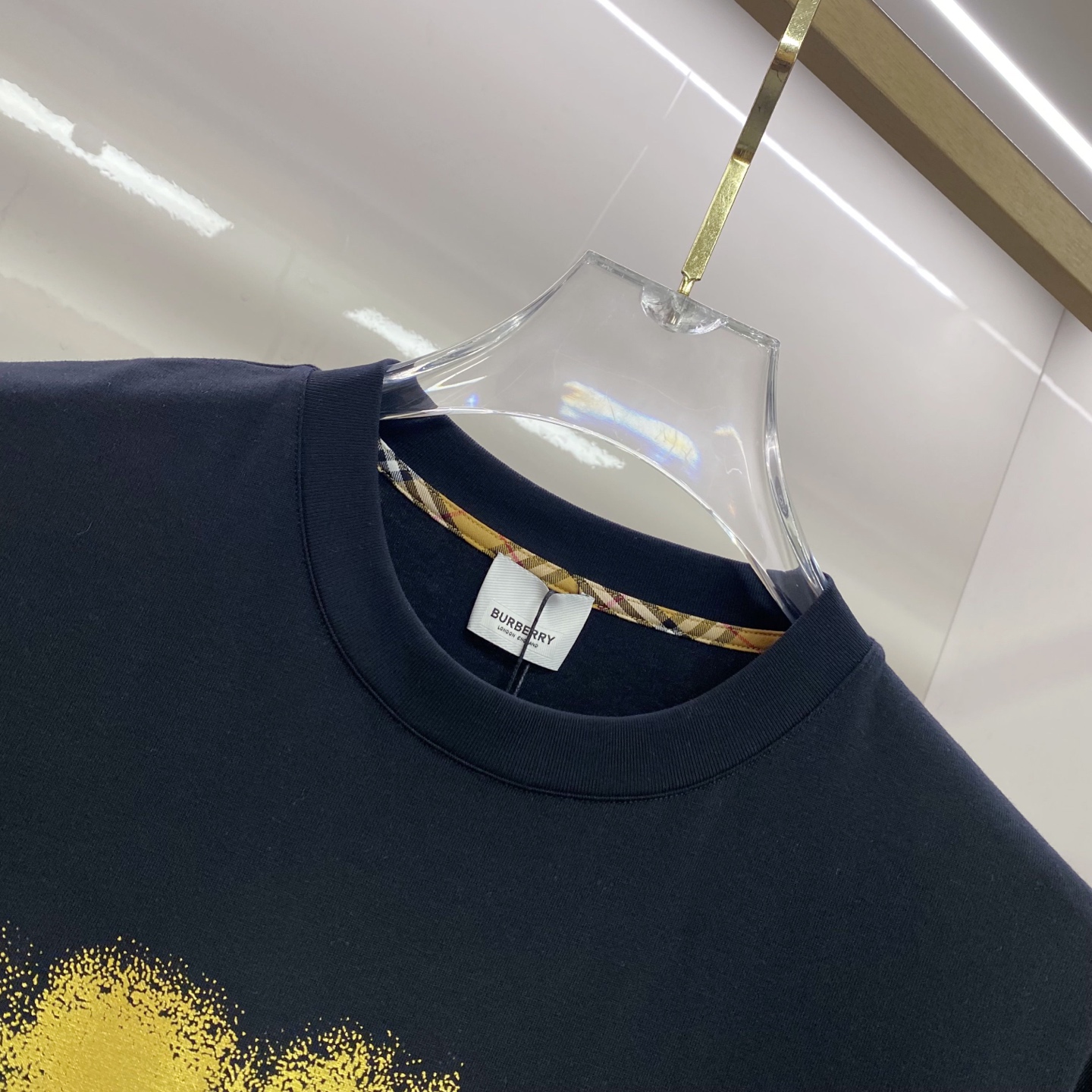 Burberry 巴宝莉 2026ss 春夏新款首发专柜最新款短袖圆领T恤 高端订制 设计前卫时尚！品牌