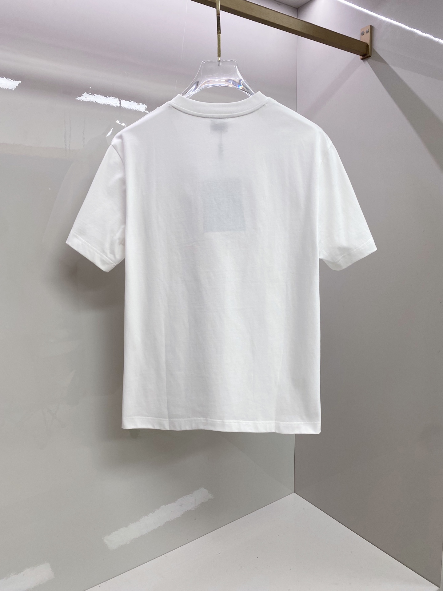 Burberry 巴宝莉 2026ss 春夏新款首发专柜最新款短袖圆领T恤 高端订制 设计前卫时尚！品牌