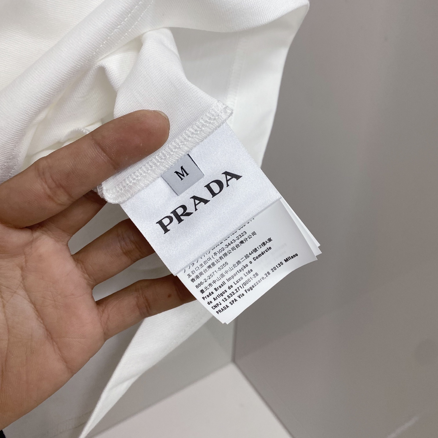 Prada 普拉达 2026ss 春夏新款首发专柜最新款短袖圆领T恤 高端订制 设计前卫时尚！品牌log