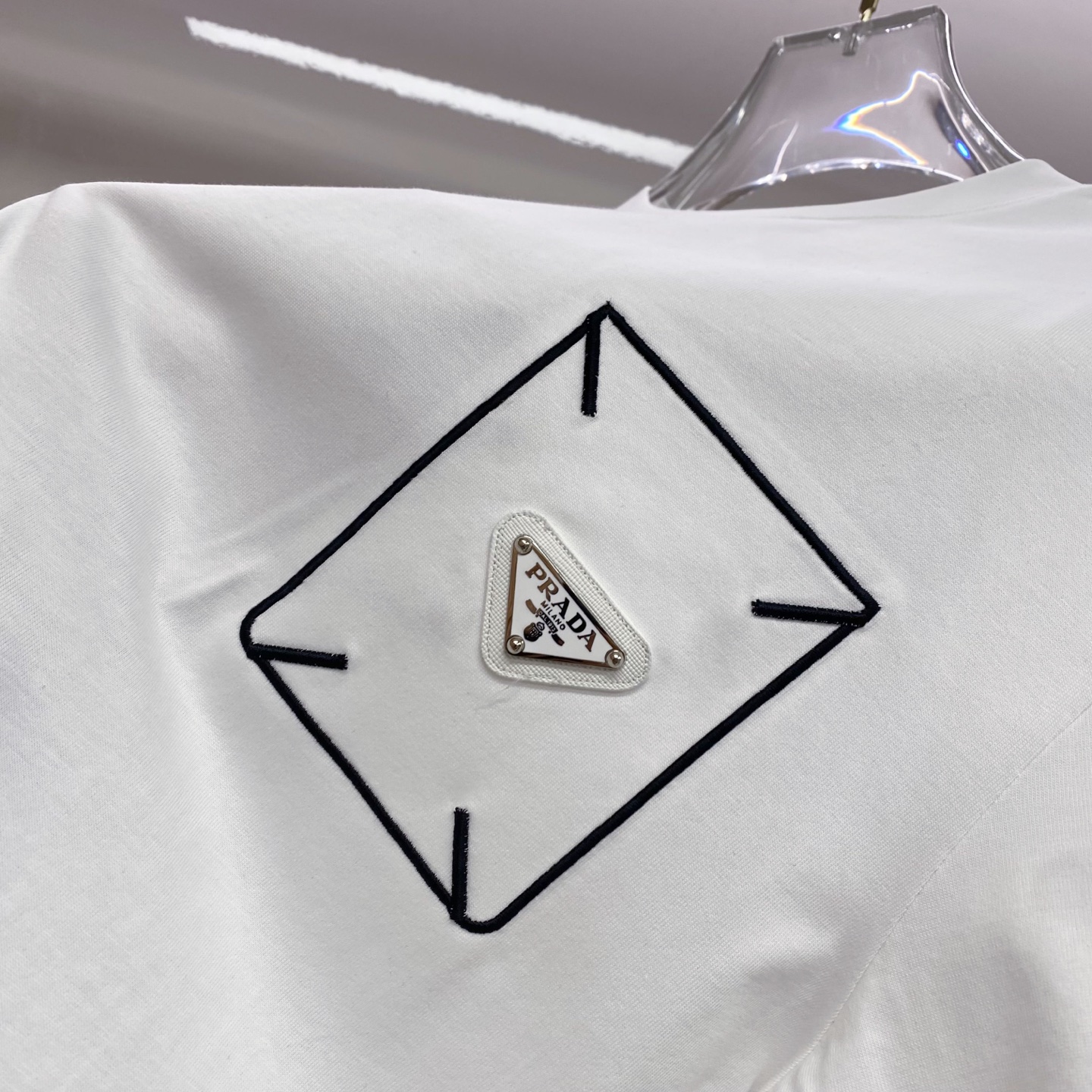 Prada 普拉达 2026ss 春夏新款首发专柜最新款短袖圆领T恤 高端订制 设计前卫时尚！品牌log