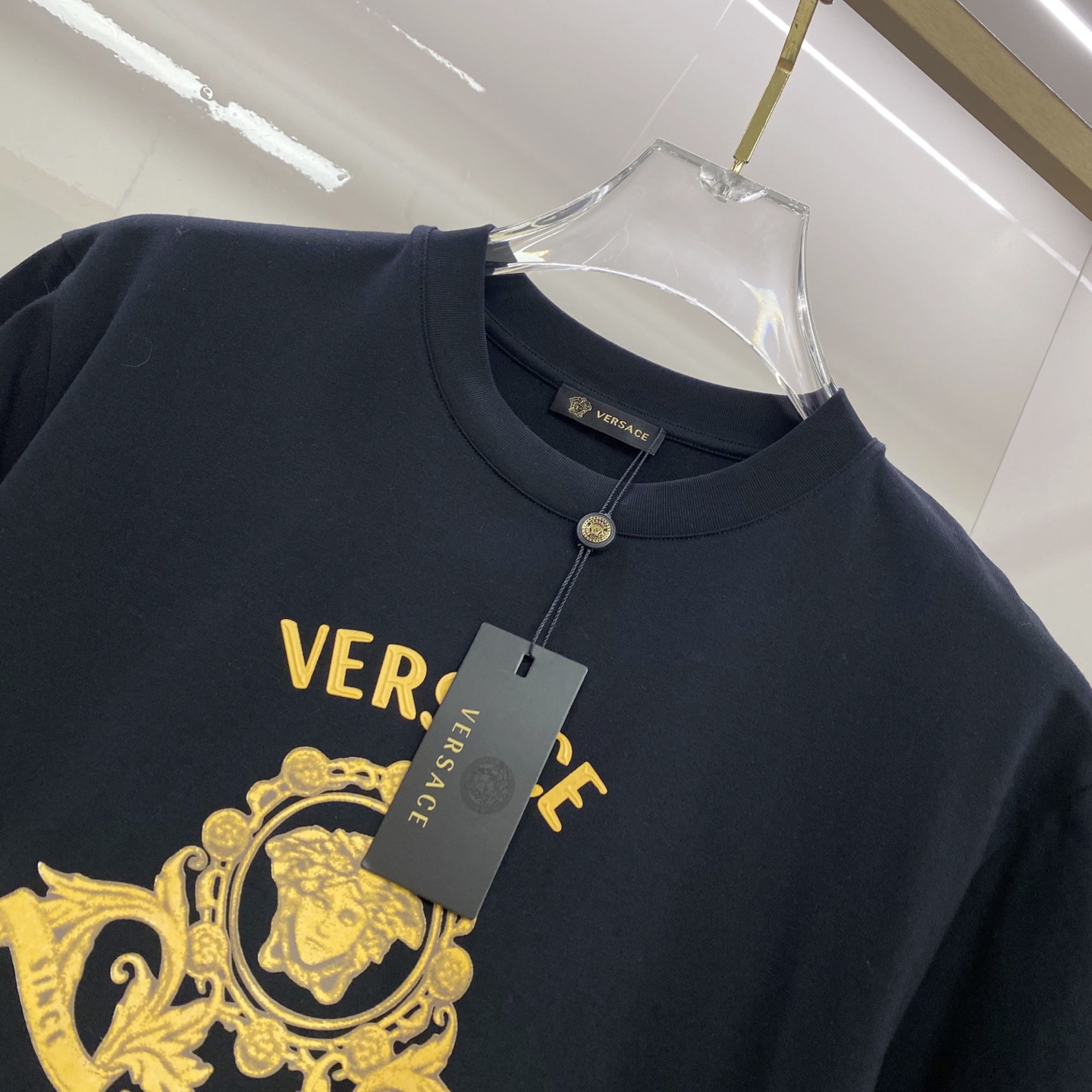 Versace 范思哲 2026ss 春夏新款首发专柜最新款短袖圆领T恤 高端订制 设计前卫时尚！品牌l