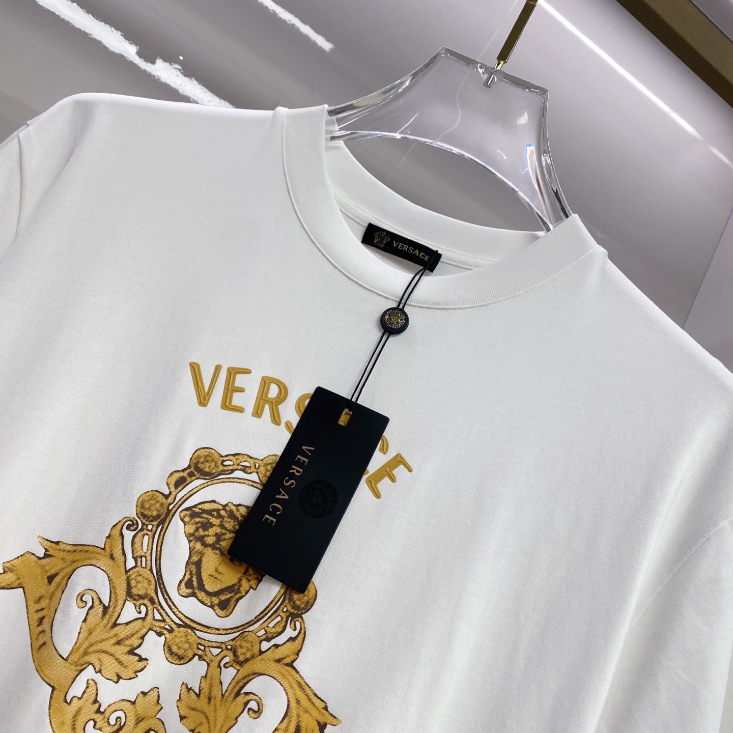 Versace 范思哲 2026ss 春夏新款首发专柜最新款短袖圆领T恤 高端订制 设计前卫时尚！品牌l