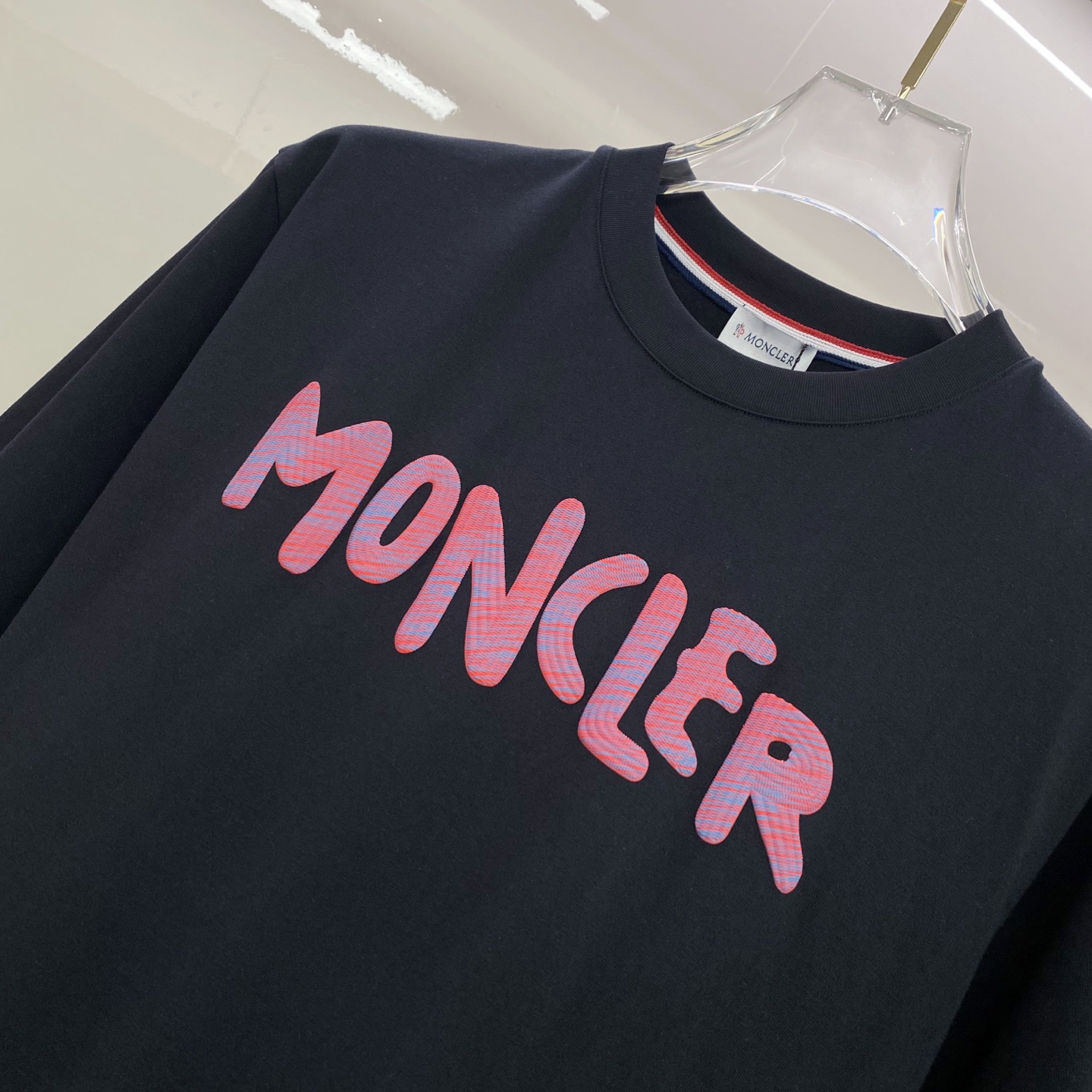 Moncler 蒙口 2026ss 春夏新款首发专柜最新款短袖圆领T恤 高端订制 设计前卫时尚！品牌lo