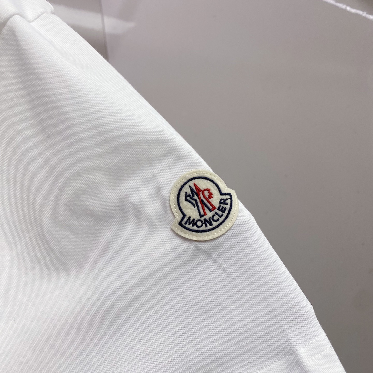 Moncler 蒙口 2026ss 春夏新款首发专柜最新款短袖圆领T恤 高端订制 设计前卫时尚！品牌lo