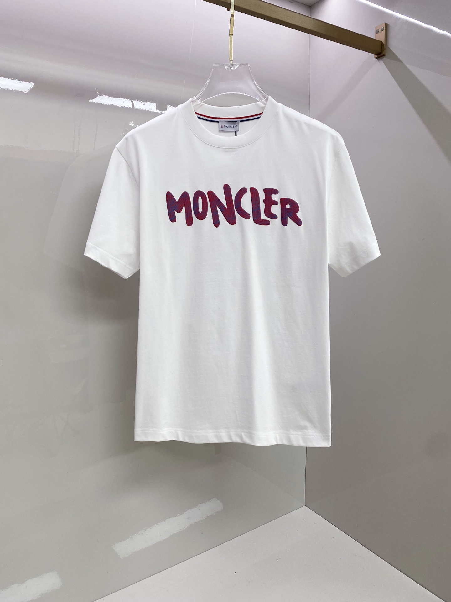 Moncler 蒙口 2026ss 春夏新款首发专柜最新款短袖圆领T恤 高端订制 设计前卫时尚！品牌lo