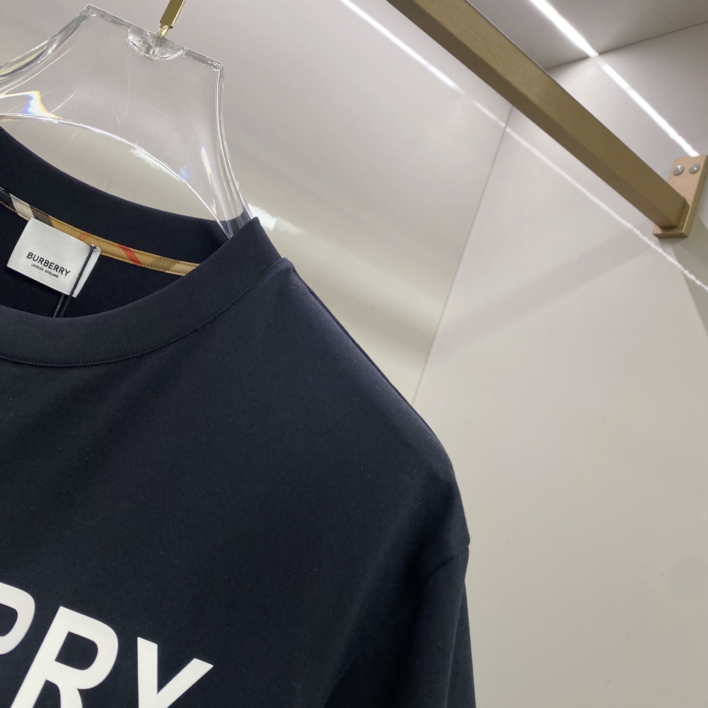 Burberry 巴宝莉 2026ss 春夏新款首发专柜最新款短袖圆领T恤 高端订制 设计前卫时尚！品牌