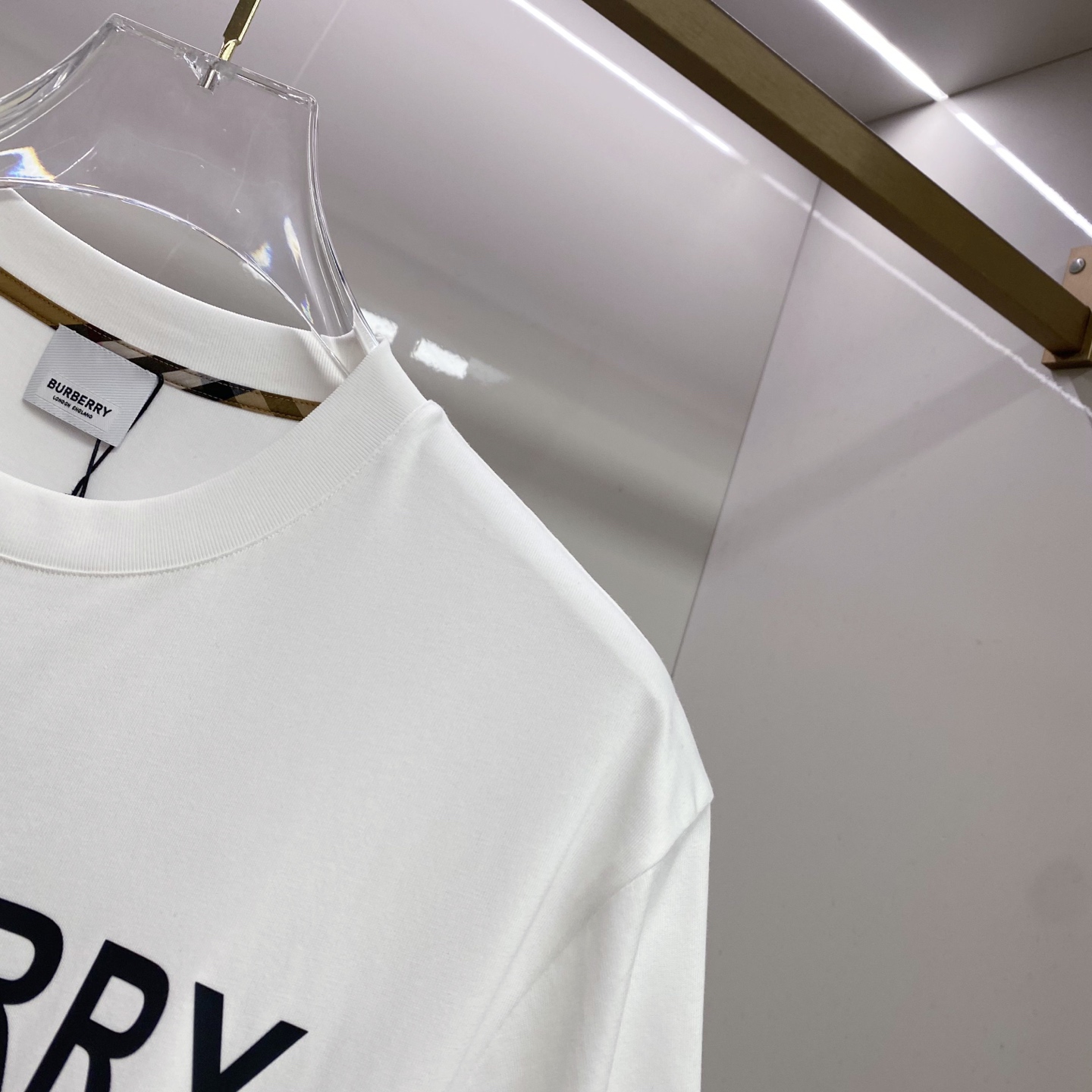 Burberry 巴宝莉 2026ss 春夏新款首发专柜最新款短袖圆领T恤 高端订制 设计前卫时尚！品牌